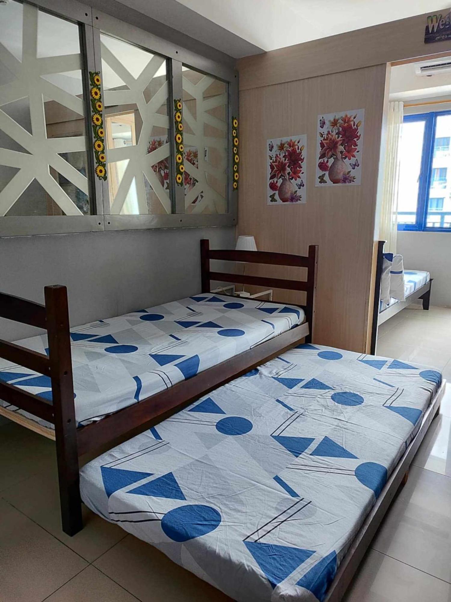 1138 Staycation Infront Of Moa, Near, Smx, Arena, Dfa, World Trade, Picc, Ayala Mall, Naia Apartment Manila
