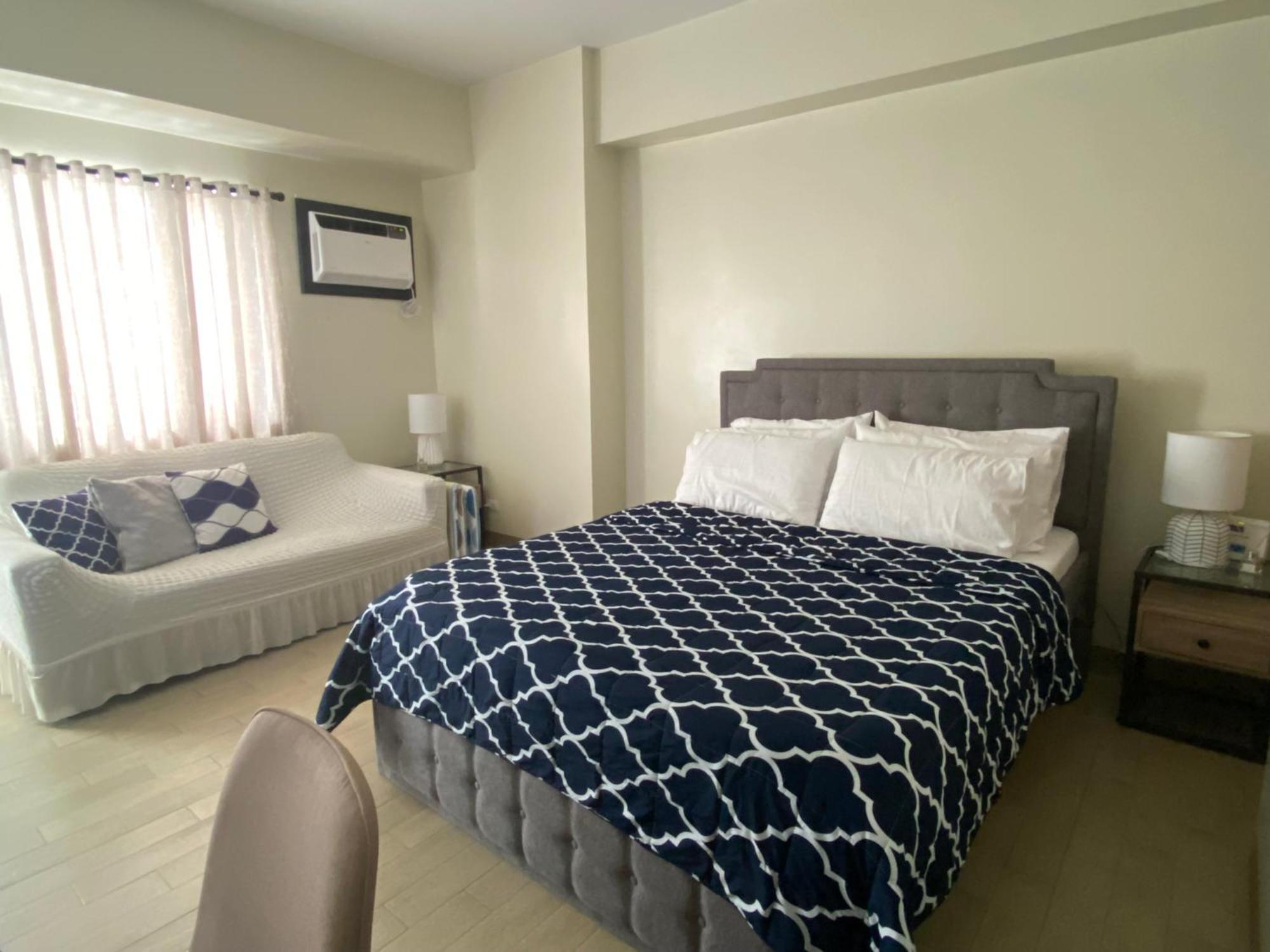 Manhattan Plaza Tower 1, Araneta Cubao, Quezon City, Metro *
