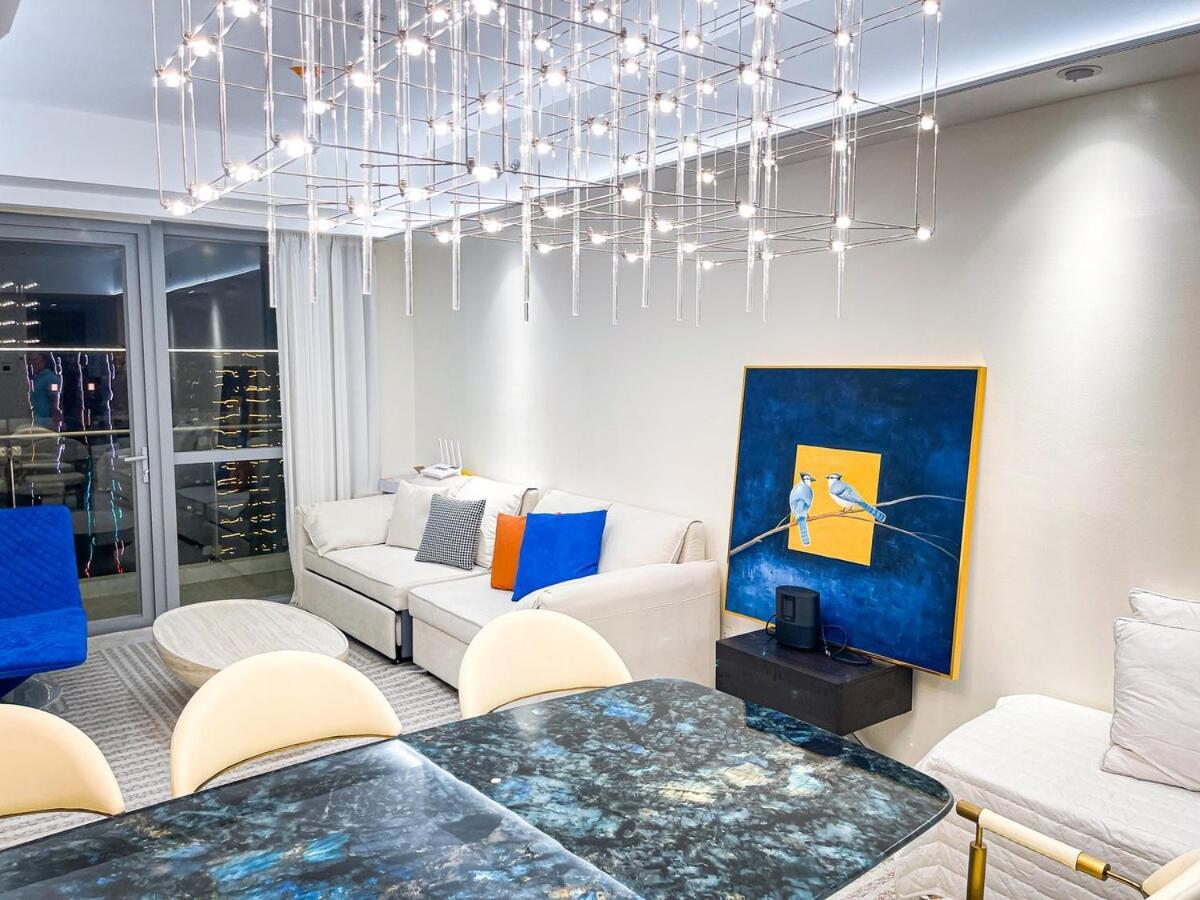 Luxury 4br Penthouse Across Of Dreams Apartment Manila