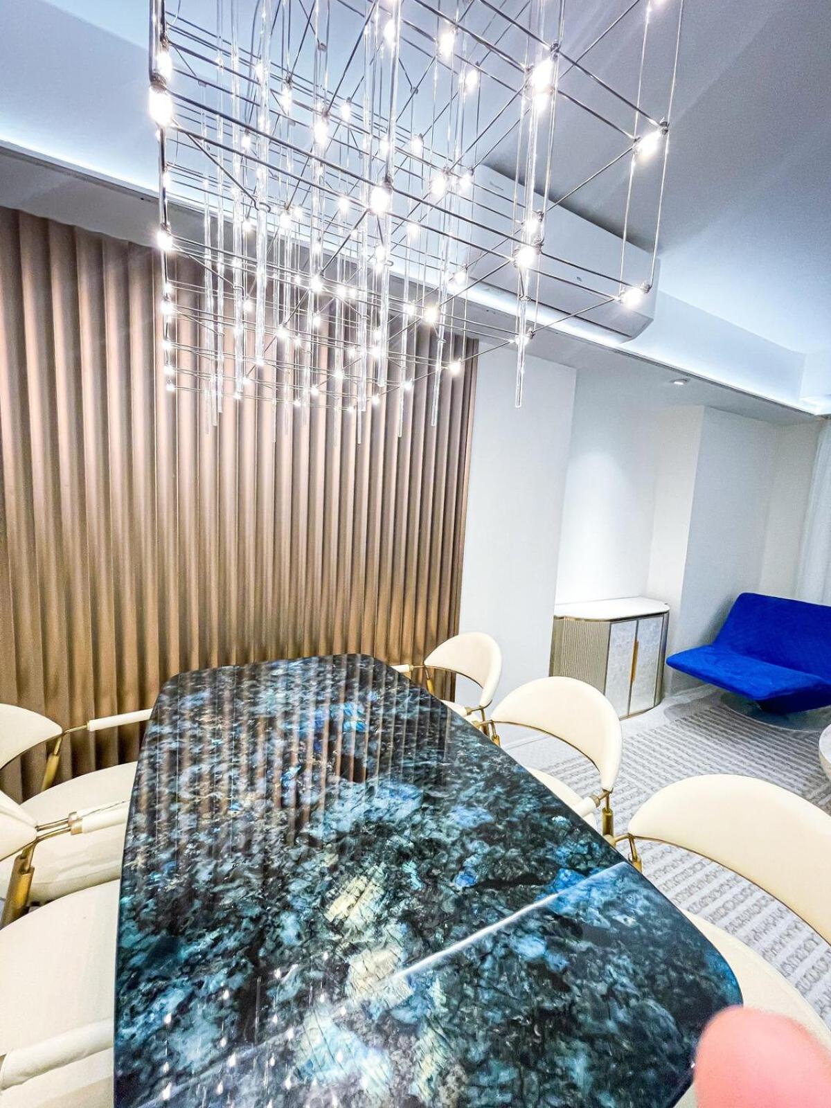 Luxury 4br Penthouse Across Of Dreams * Manila