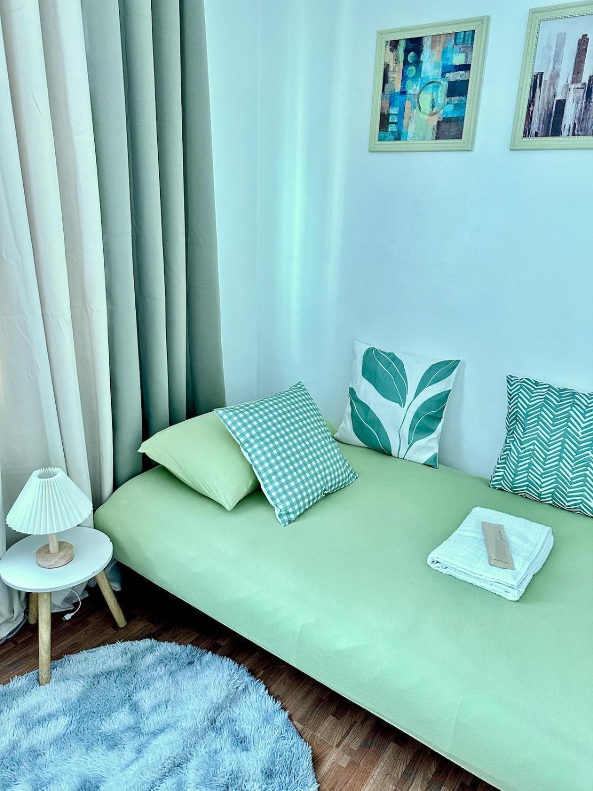 Hiyara Loft - Ga Tower 2, Beside Mrt Boni Station Apartment Manila