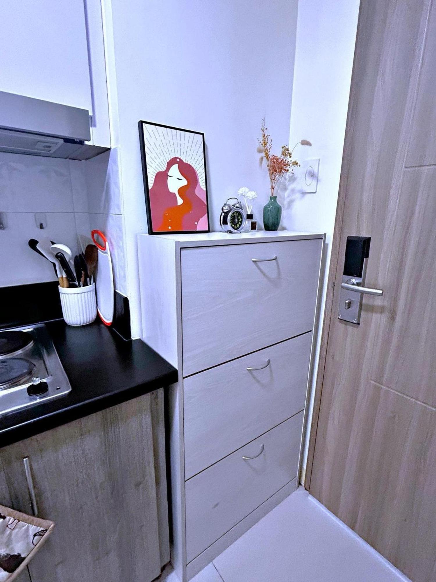 Apartment Wanderers' Place S Residences - Moa Complex Manila