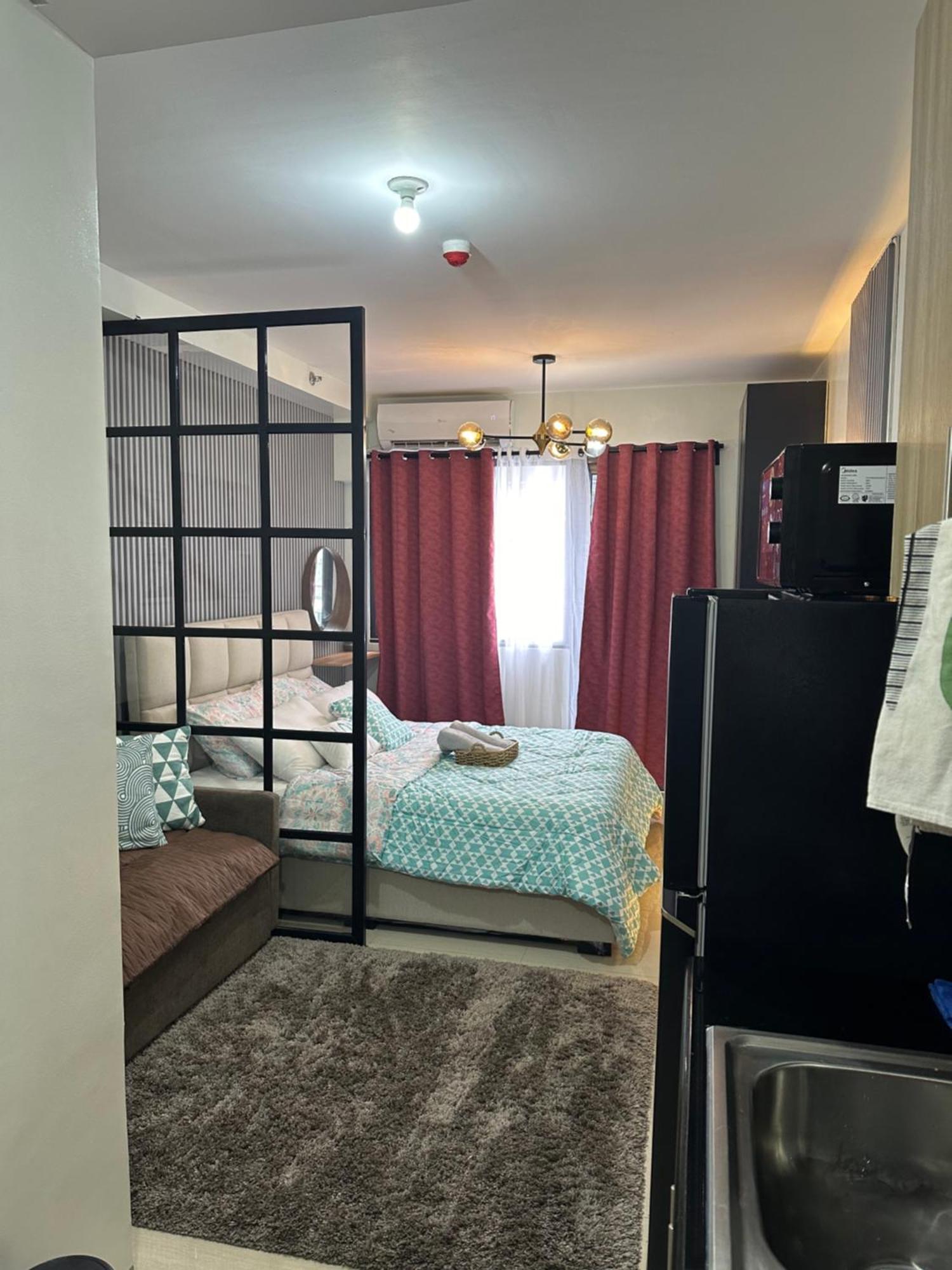 Deluxe Escape Shore 2 Residences Near Moa * Manila