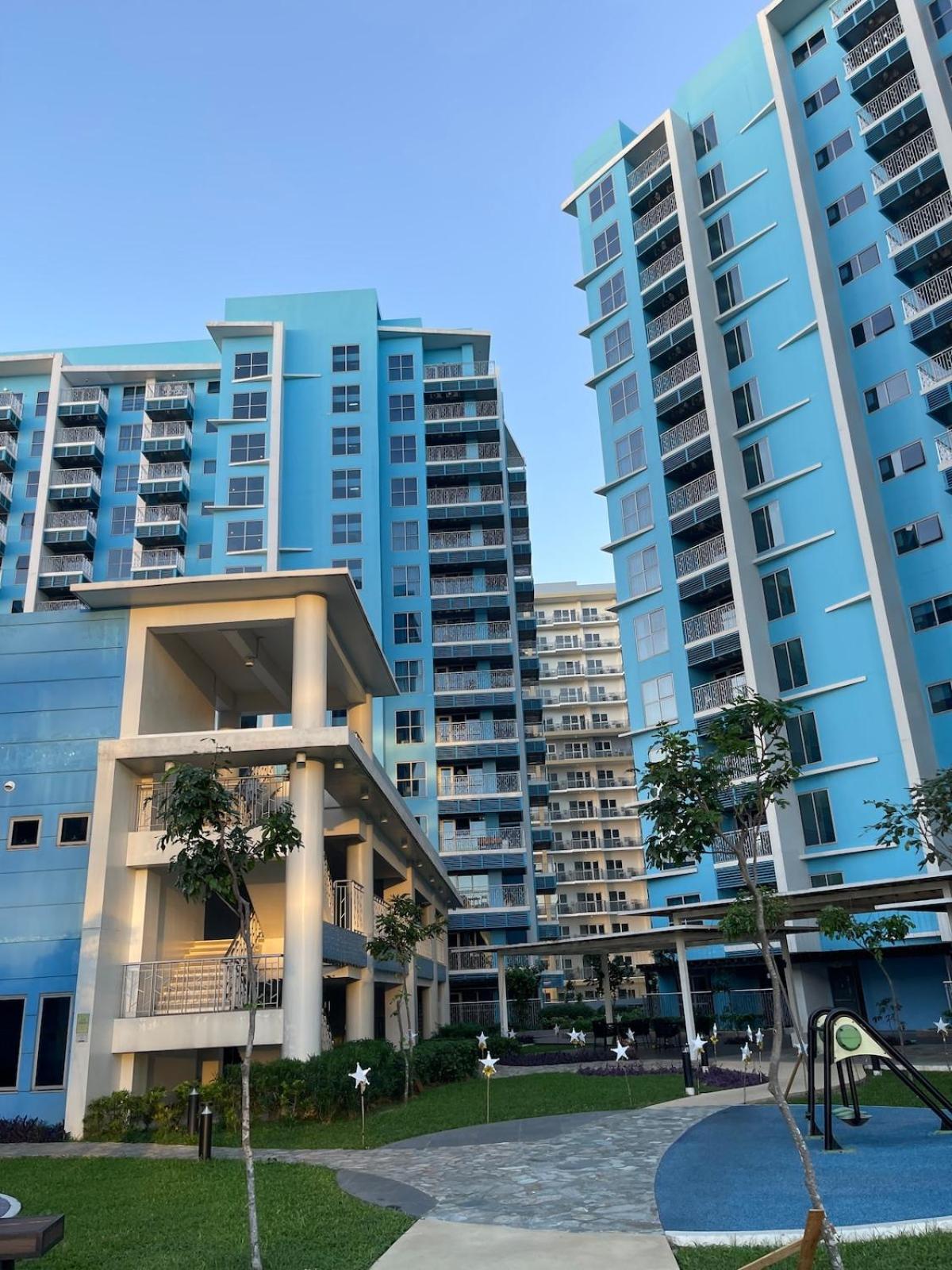 Modern 2br Beside Okada With Sunset View Apartment Manila