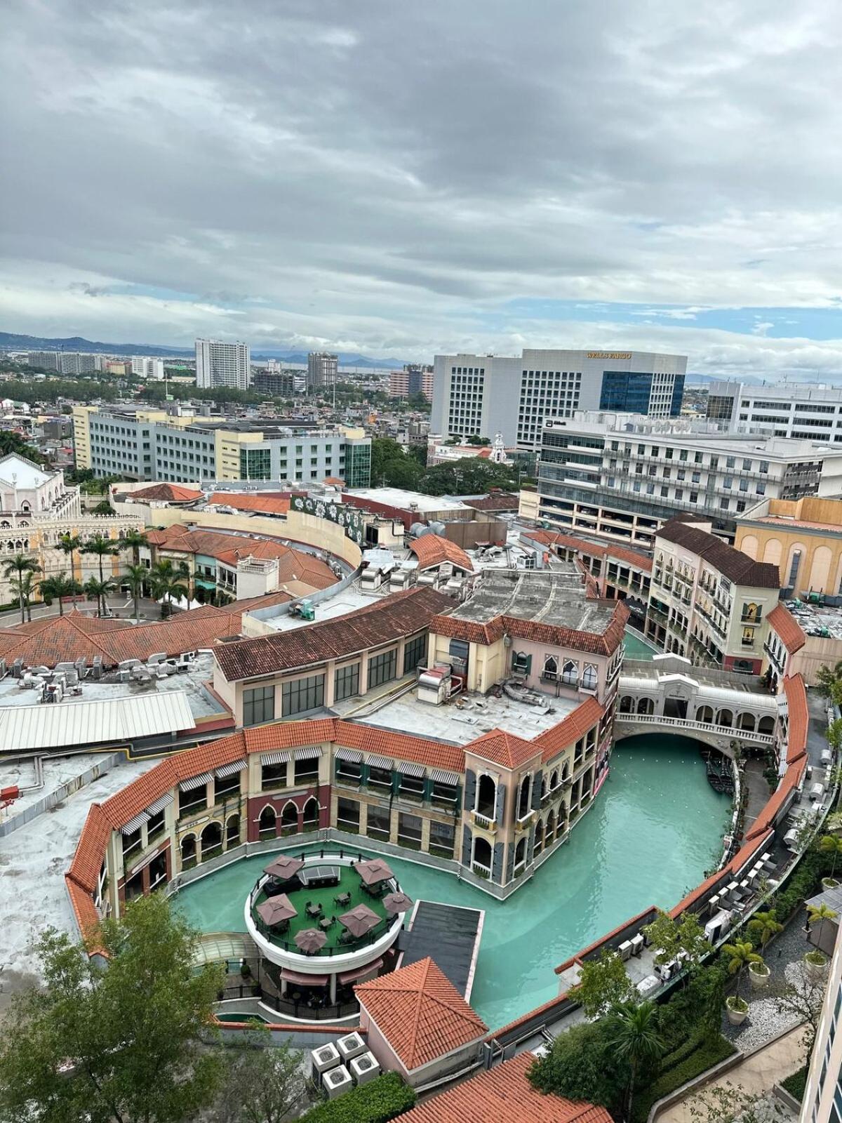 Exquisite Japandi At Venice With Grand Canal View Apartment