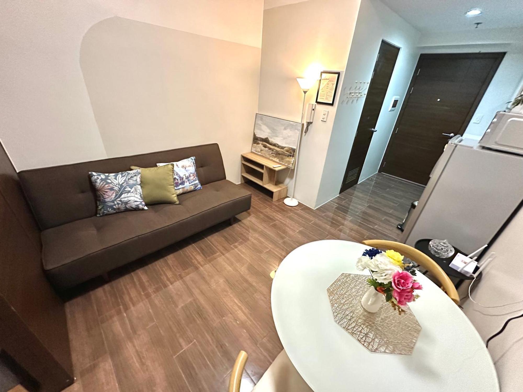 Apartment Comfy Makati Wifi, Netflix And