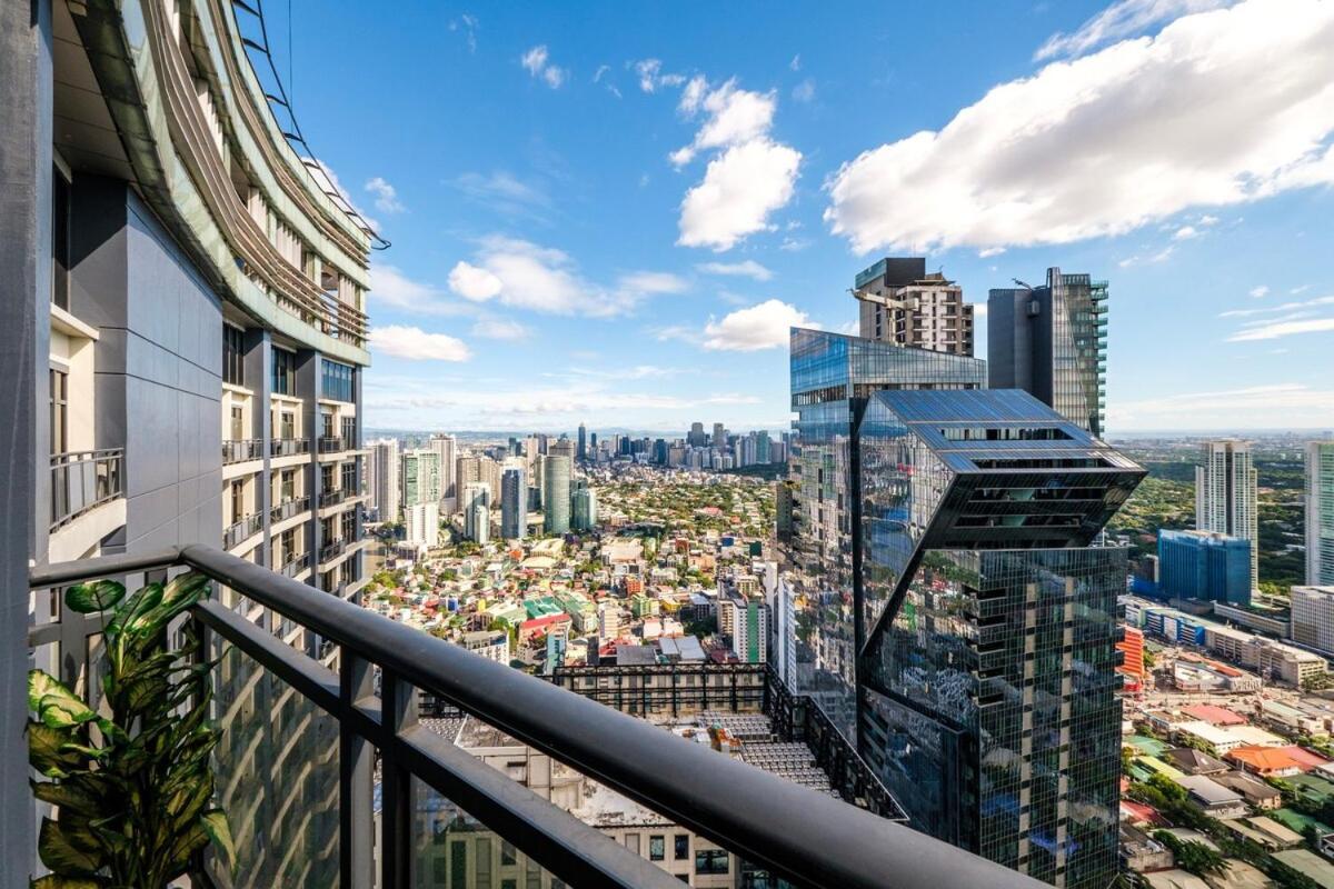 Stayhere 3br Penthouse Knightsbridge Makati