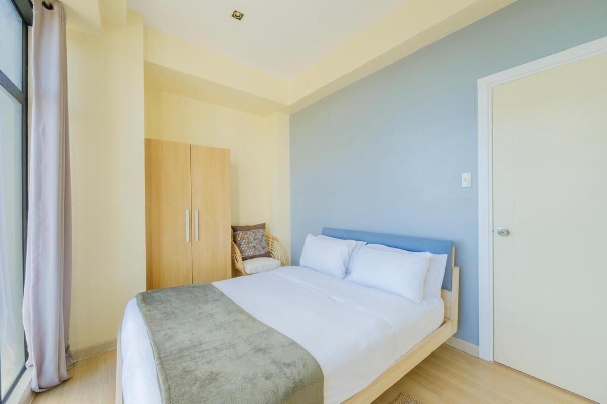 Stayhere 3br Penthouse Knightsbridge Makati * Manila