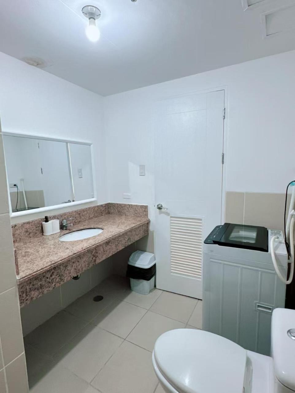 Hotel Fairway 1007 Manila