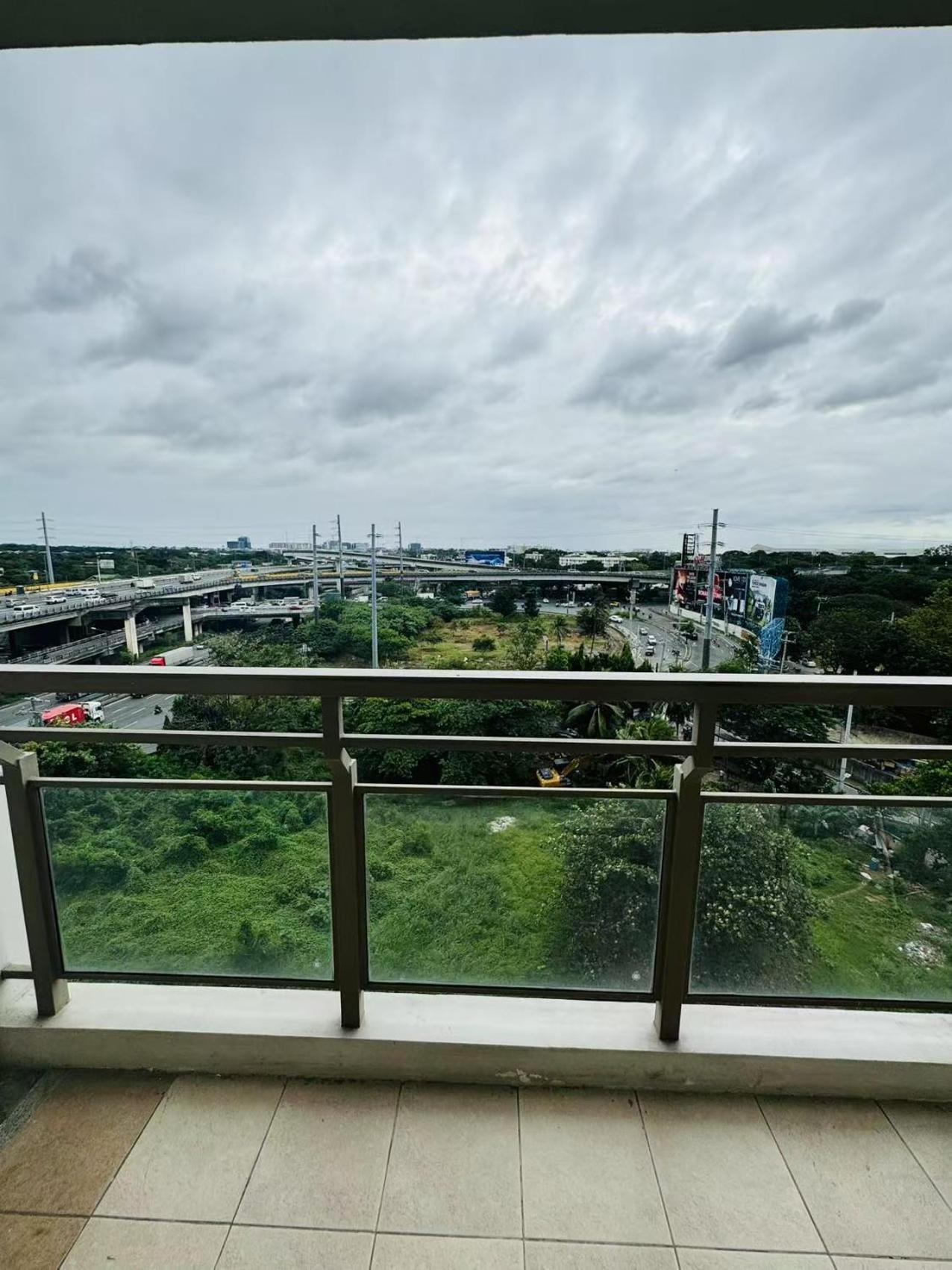 Fairway 1007 Manila