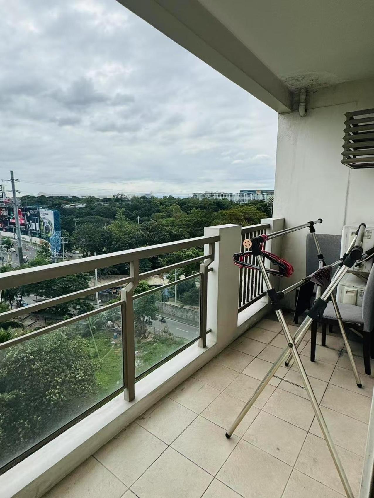 Fairway 1007 Hotel Manila