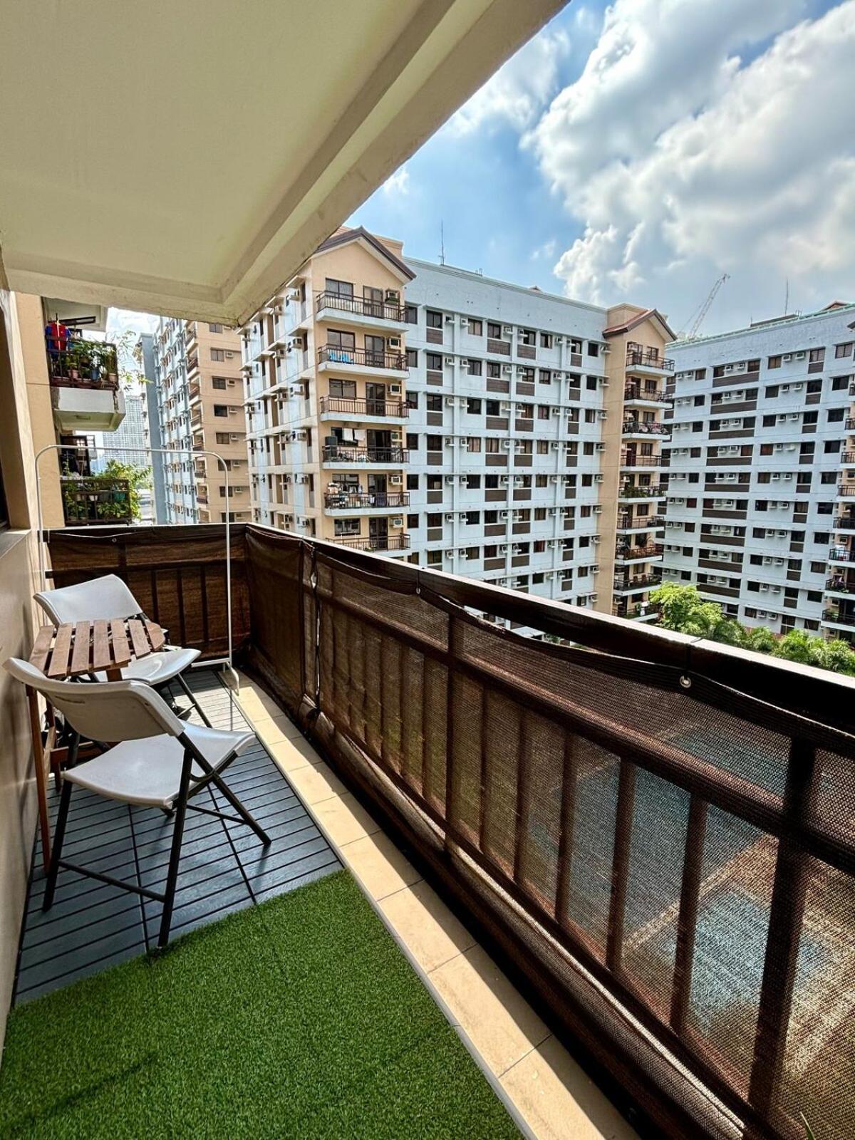 Helloqc Cubao - Cosy W Pool Access Nr Train & Bus Stns For 4pax Apartment Manila