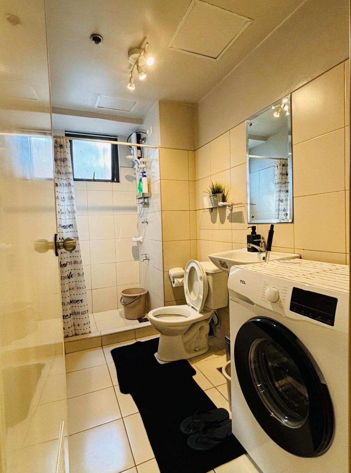 Helloqc Cubao - Cosy W Pool Access Nr Train & Bus Stns For 4pax *