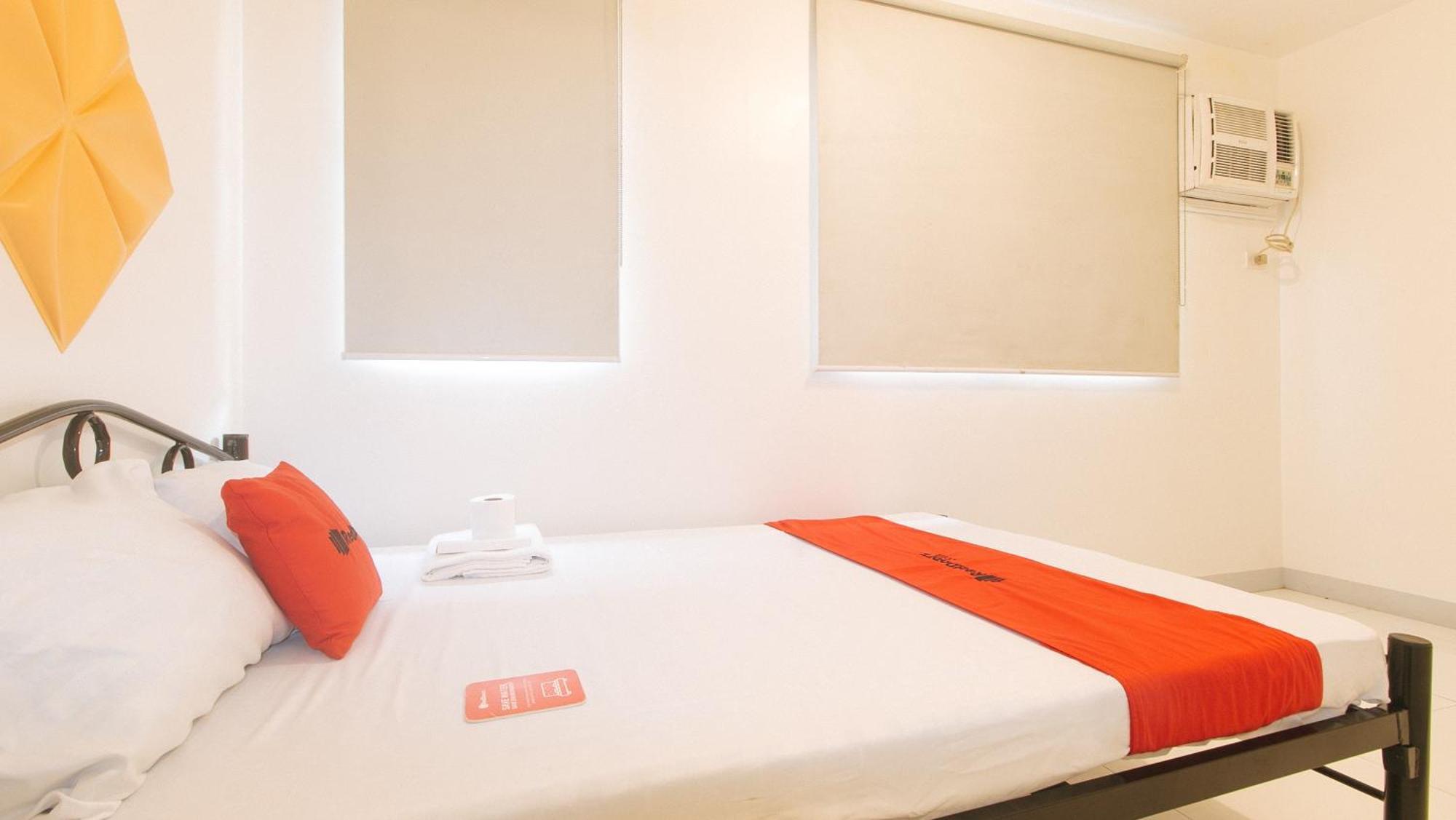 Reddoorz @ The Vjour Makati Hotel