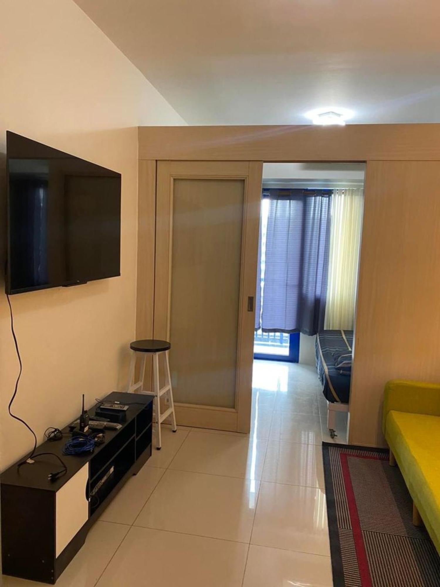 Las Vegas Of The Philippines In Pasay Manila! Luxury Near Naia Airport, Solaire, Okada, City Of Dreams, And Casinos. Enjoy Free Pool Access, High-speed Wifi, And Netflix. Comfort With Resort-type Living. Secure Your Limited Offer This Month Hotel