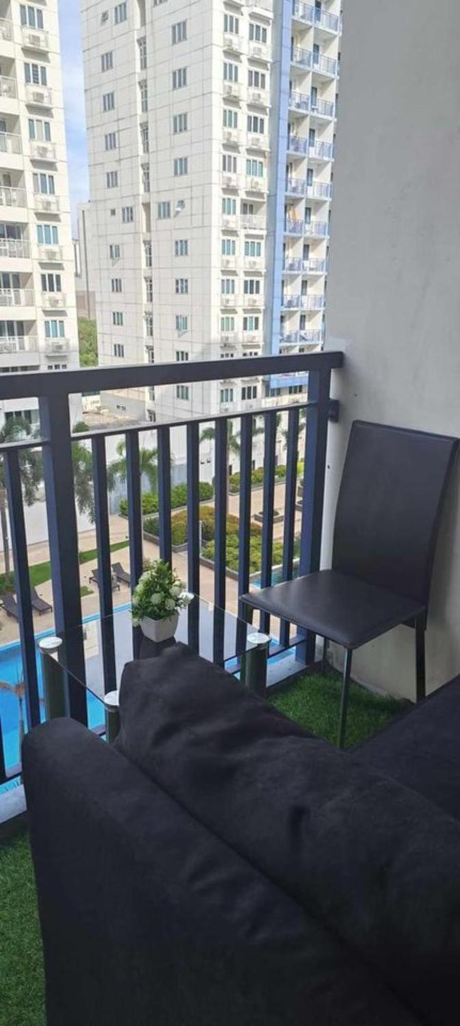 Las Vegas Of The Philippines In Pasay Manila! Luxury Near Naia Airport, Solaire, Okada, City Of Dreams, And Casinos. Enjoy Free Pool Access, High-speed Wifi, And Netflix. Comfort With Resort-type Living. Secure Your Limited Offer This Month Hotel Manila