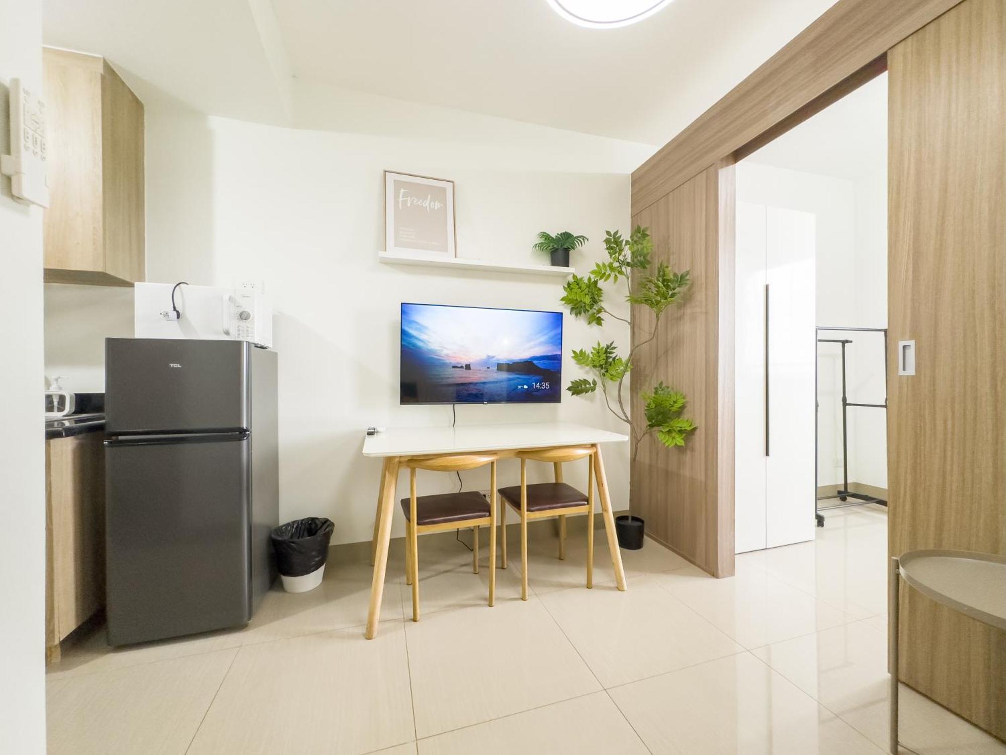 Gemstonebr In Smdc Shore 2 Residences Manila