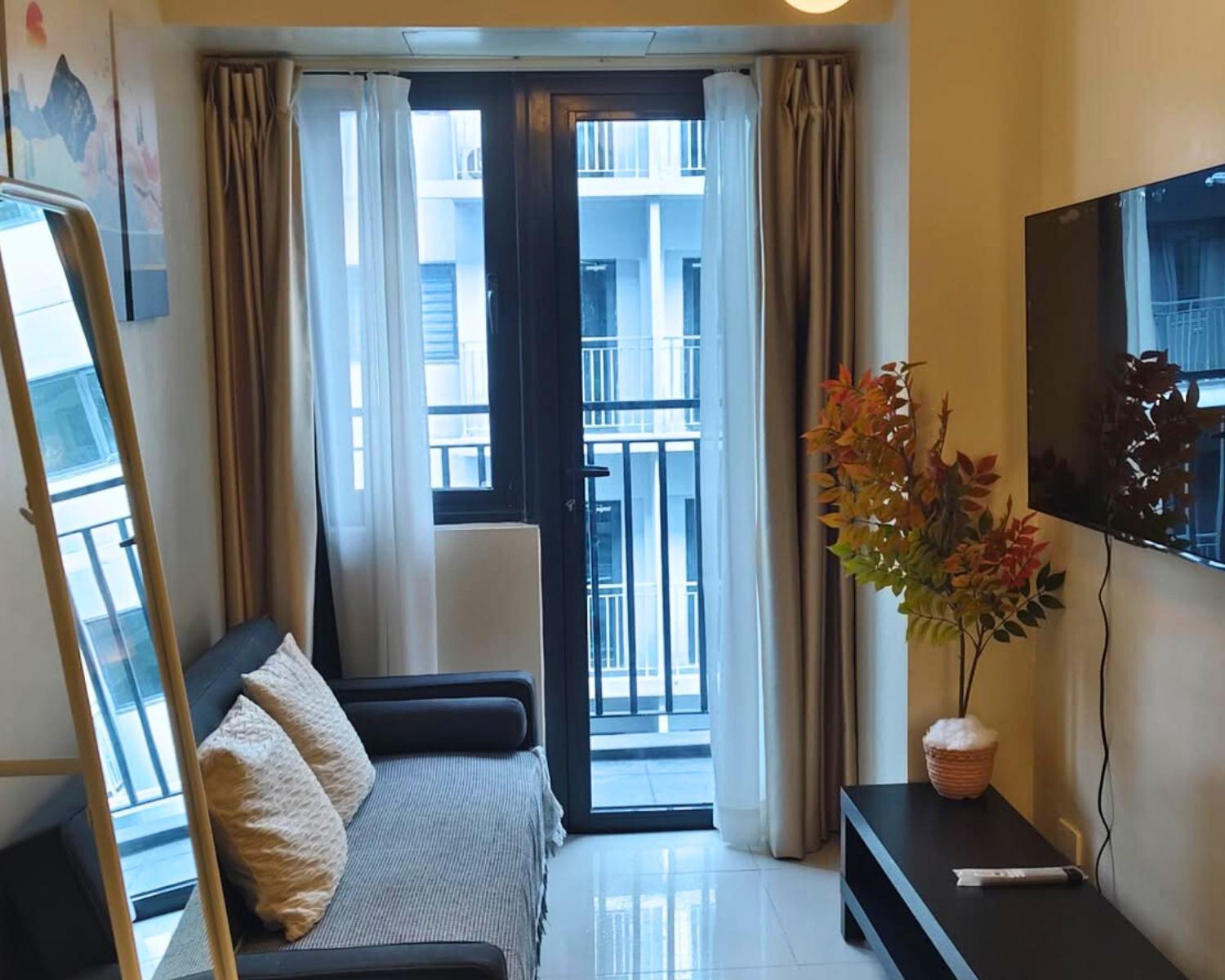 Ndulge In Opulence On A Budget Near Moa! Luxuriate In Our Deluxe 1 Bedroom Units With Stunning Views. Enjoy Free Netflix And An Exceptional Discount. Book Now For A Lavish And Affordable Escape! Hotel Manila