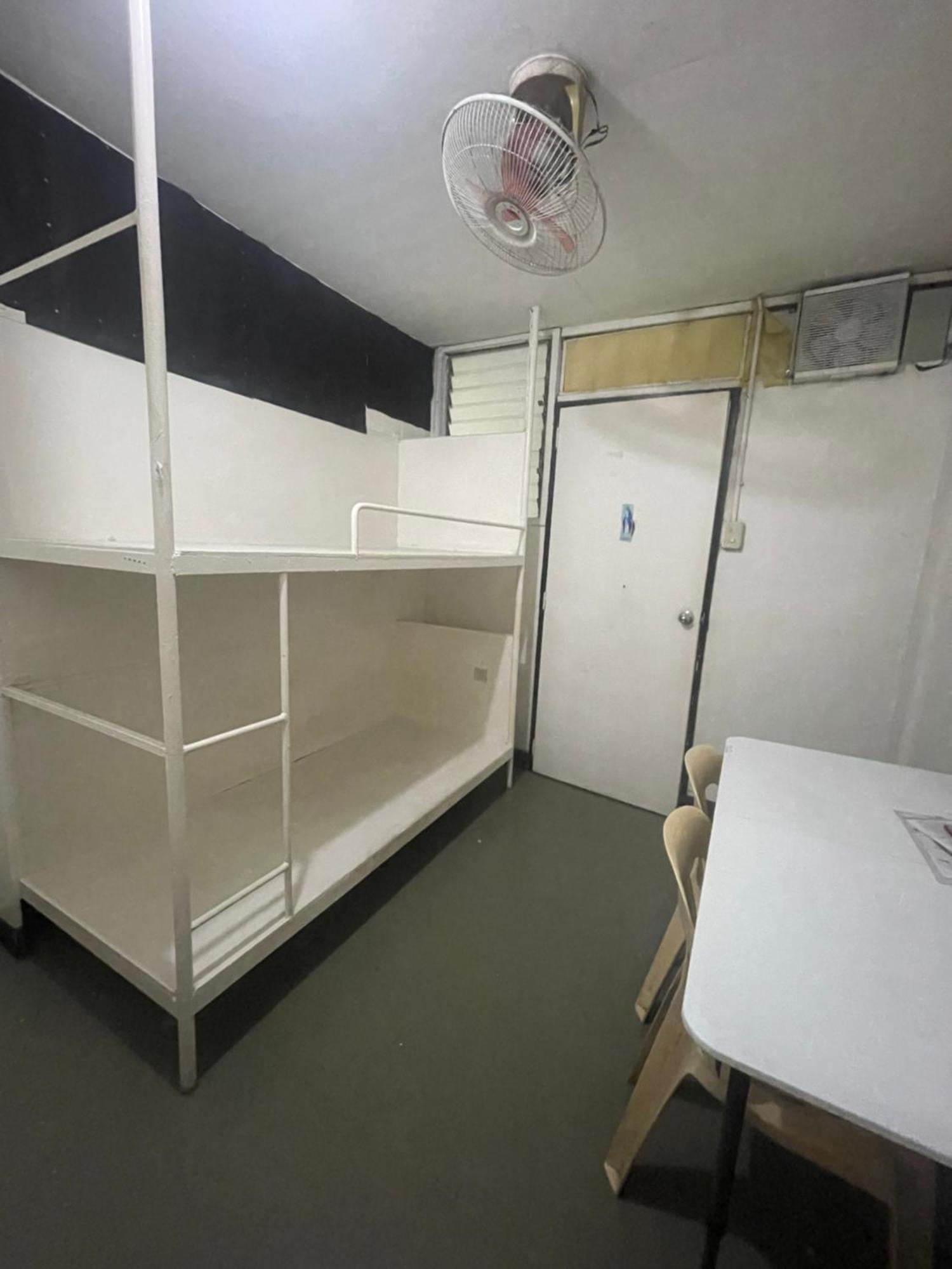 Two Hearts Boarding Hostel *