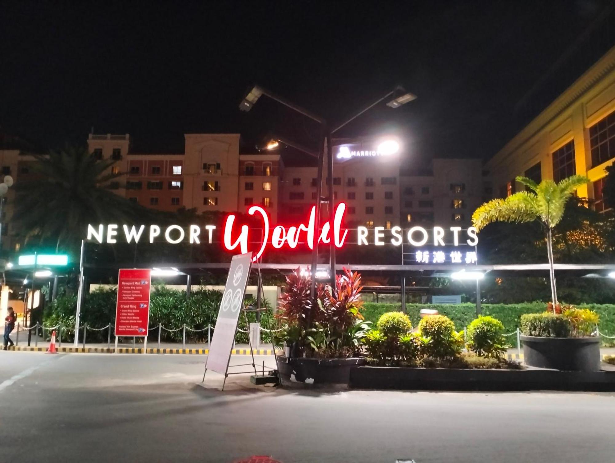 Nadzcondotel-2 Two Palmtree Nearby Naia Terminal 3 Apartment Manila
