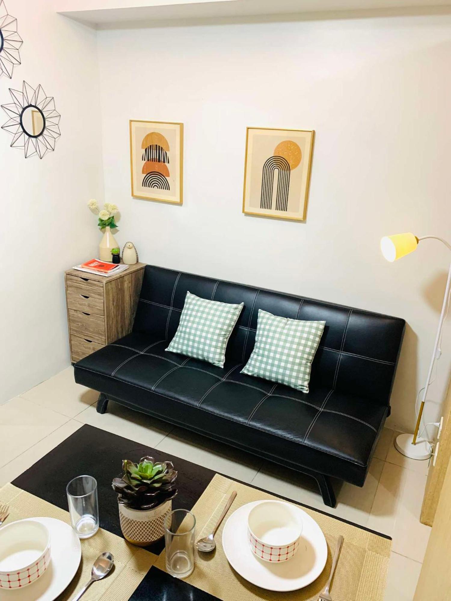 Grass Residences Tower 4 Near Sm North Mall Bed & Breakfast Manila