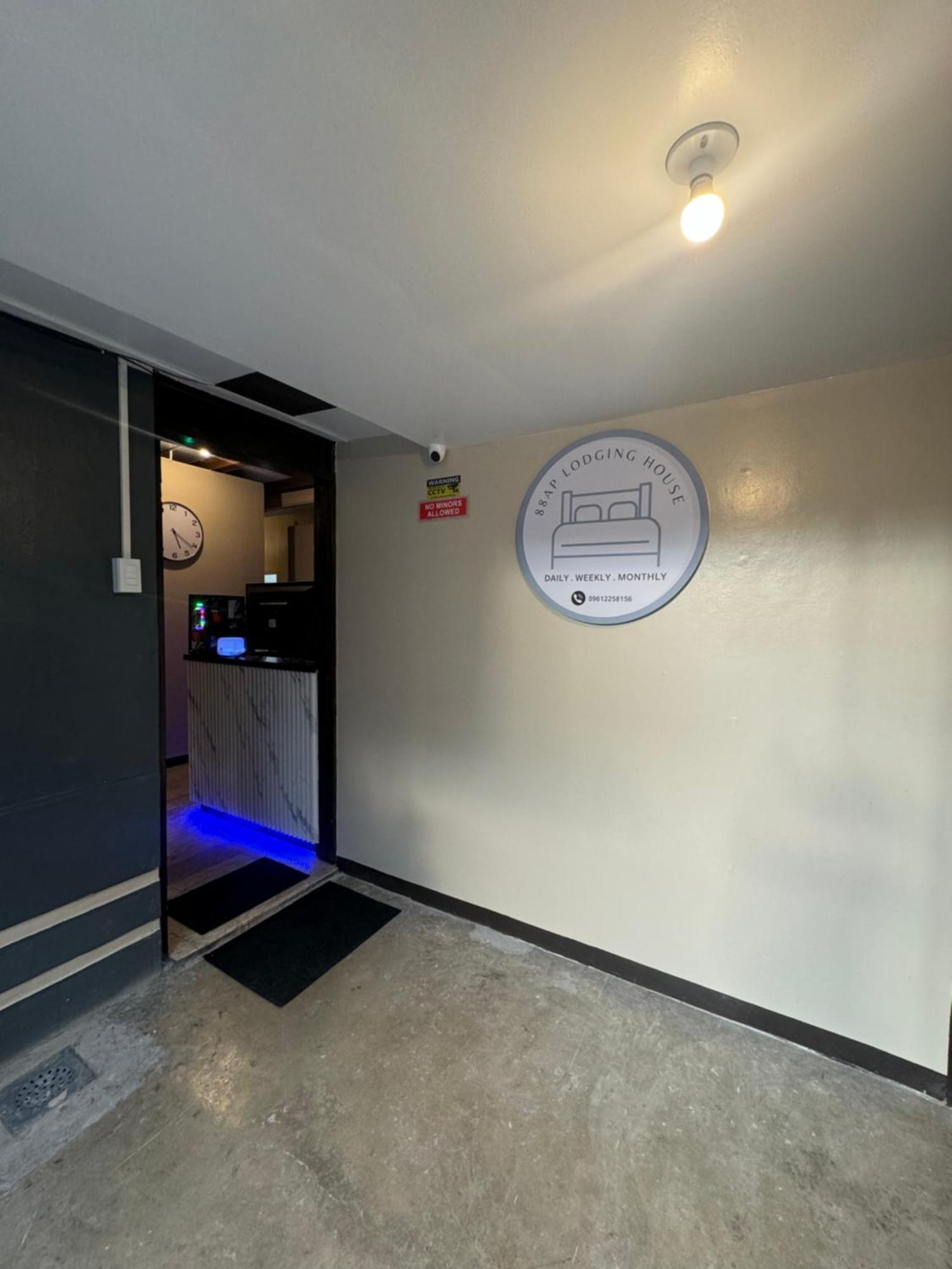88ap House San Marcelino Bed & Breakfast
