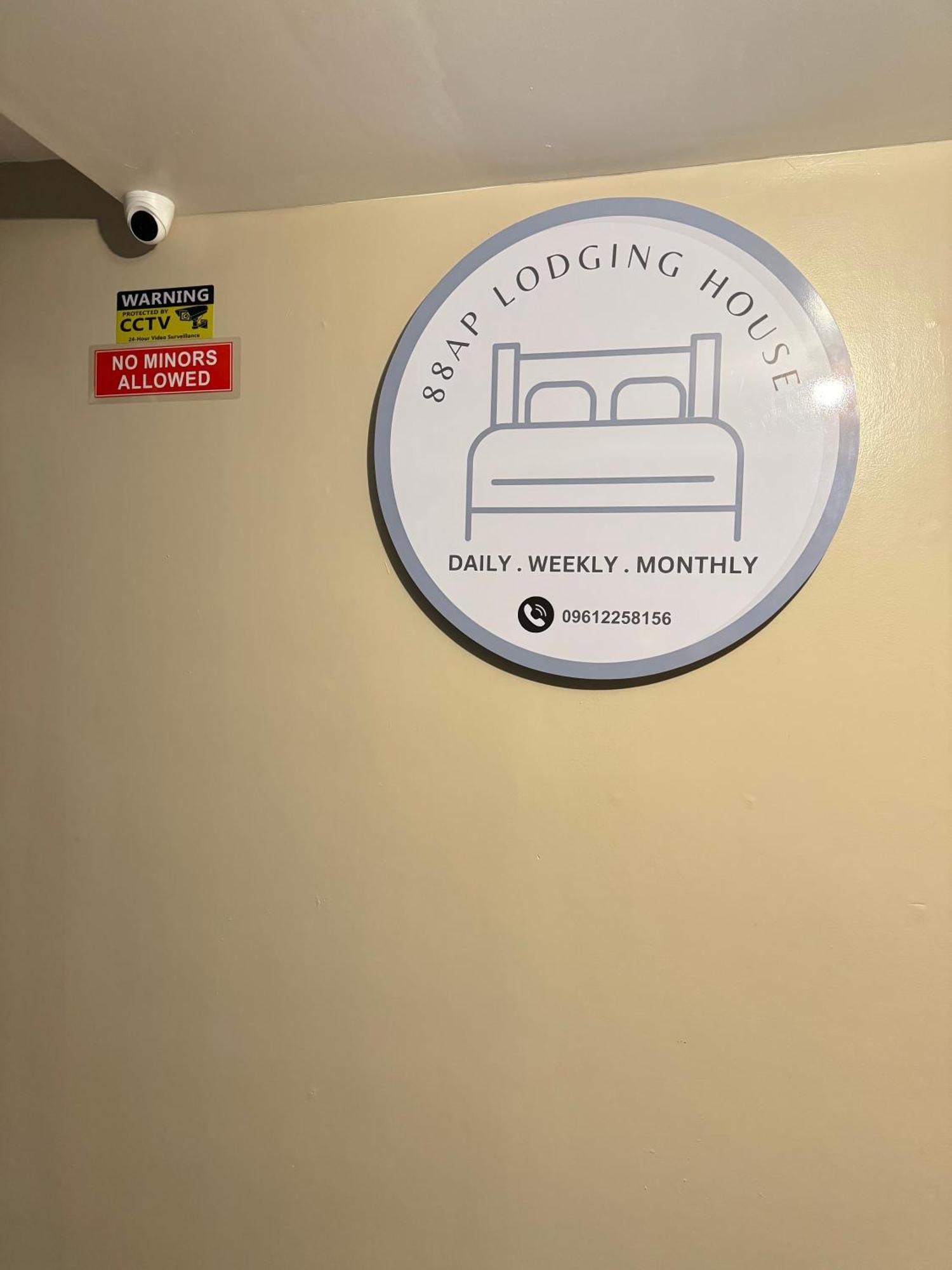 88ap House San Marcelino Bed & Breakfast