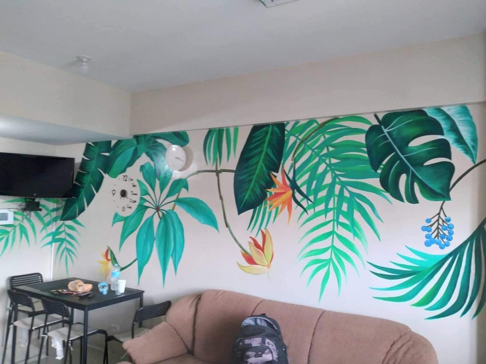 One Palm Tree W Fast Wifi, Across From Naia Terminal 3 *