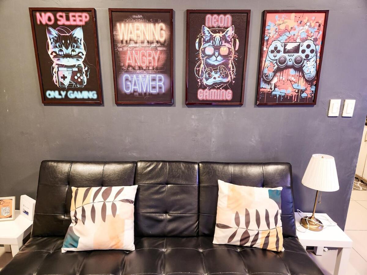 Gaming 2br In Makati With View Arcade Netflix *