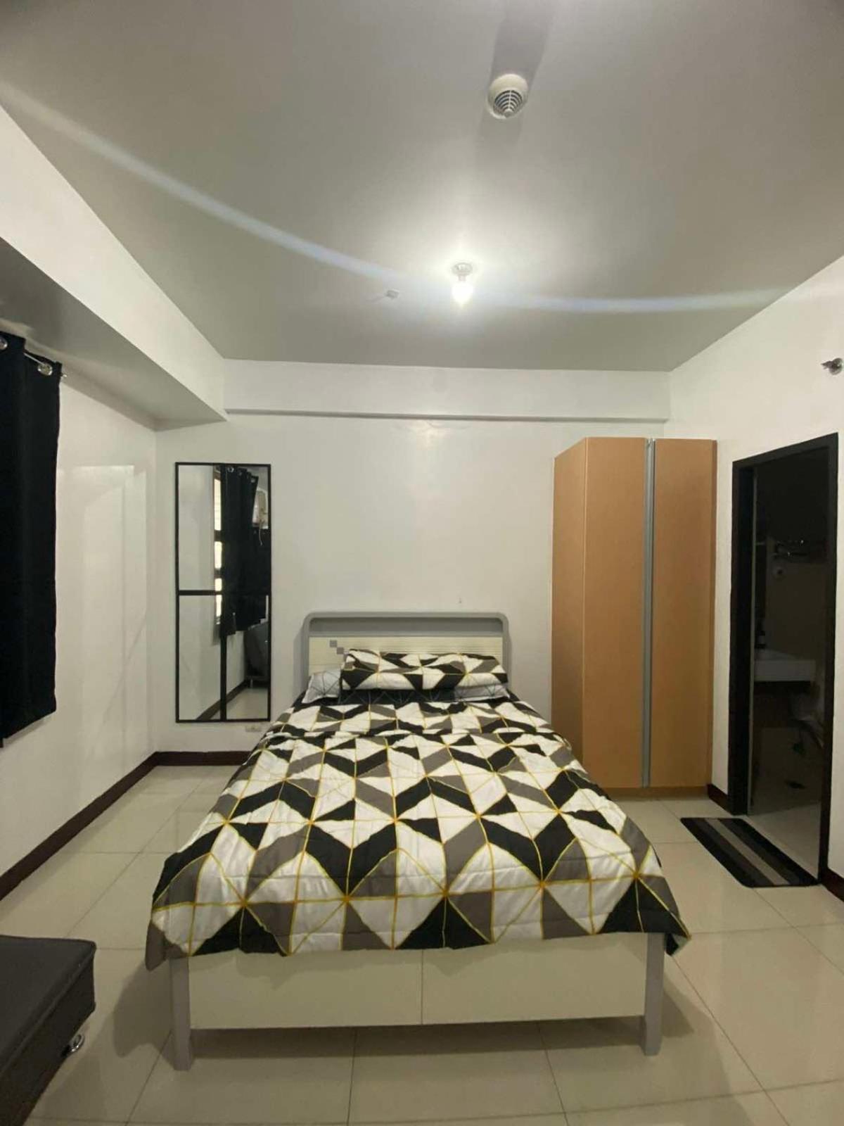 101 Newport Boulevard Hotel 5*