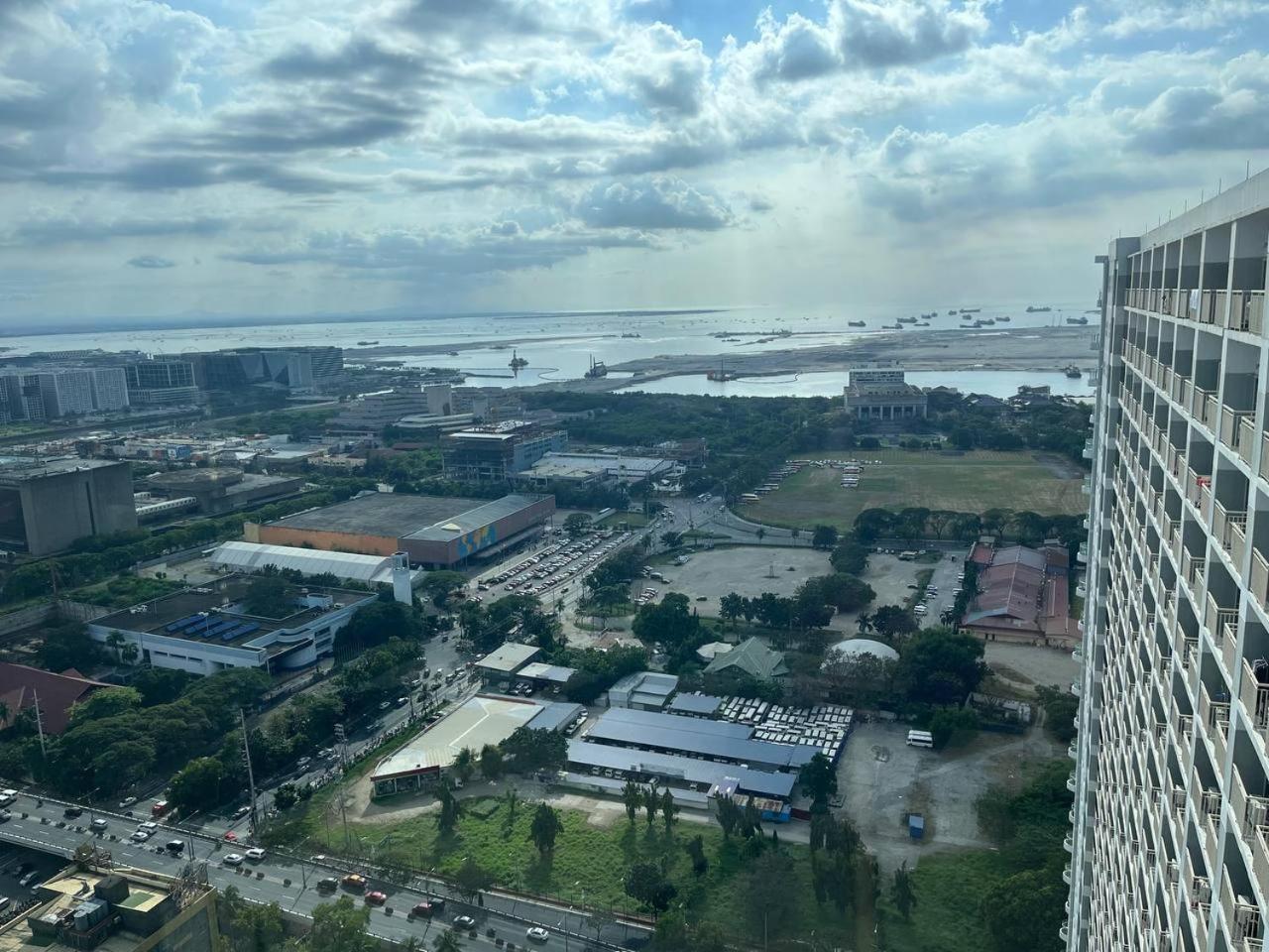 Apartment Near Moa Good For Sleeping With Bayview,sofa And Wifi 3146 *