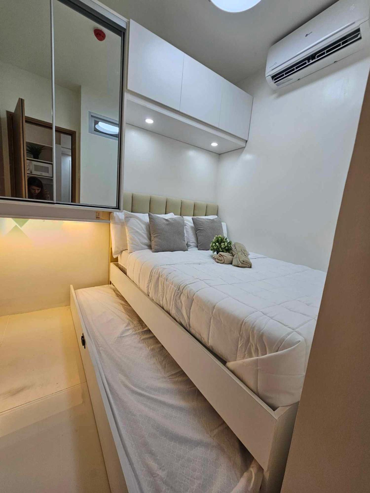 Shore 3 Tower 4 Amenity View Pasay