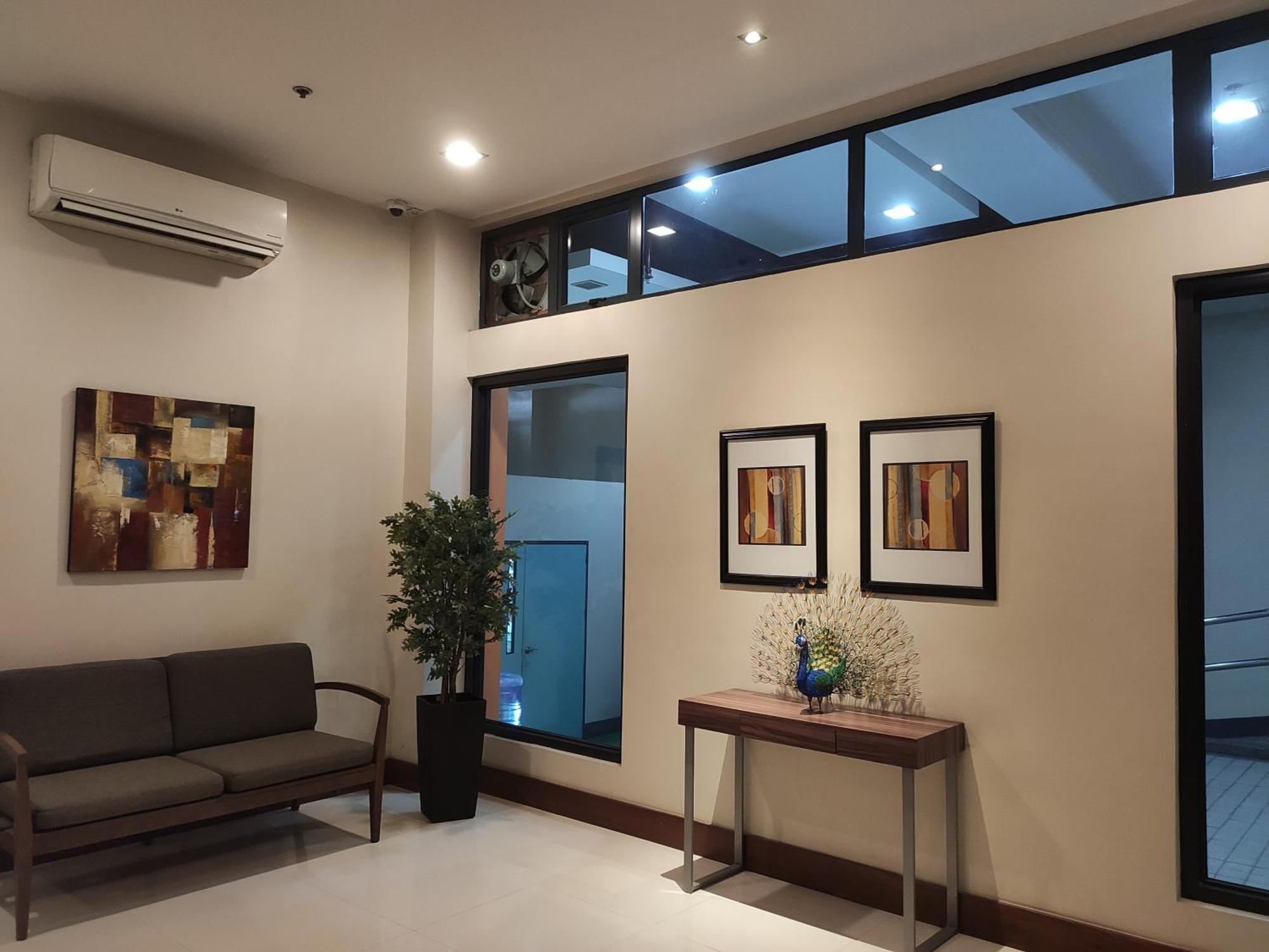 Apartment Spacious Modern 2 Bed 2 Bath By Wsi Residences *