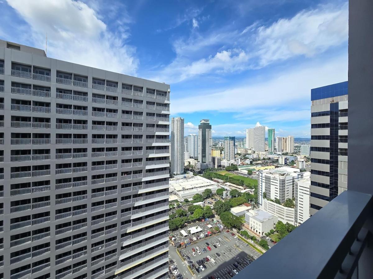 Apartment 1br Unit Condotel W Balcony Fame Residences -fm46 *
