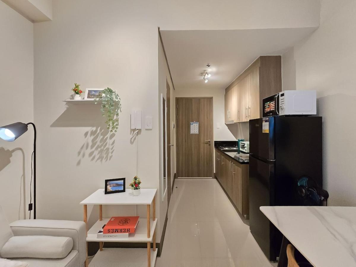 1br Unit Condotel W Balcony Fame Residences -fm46 Apartment