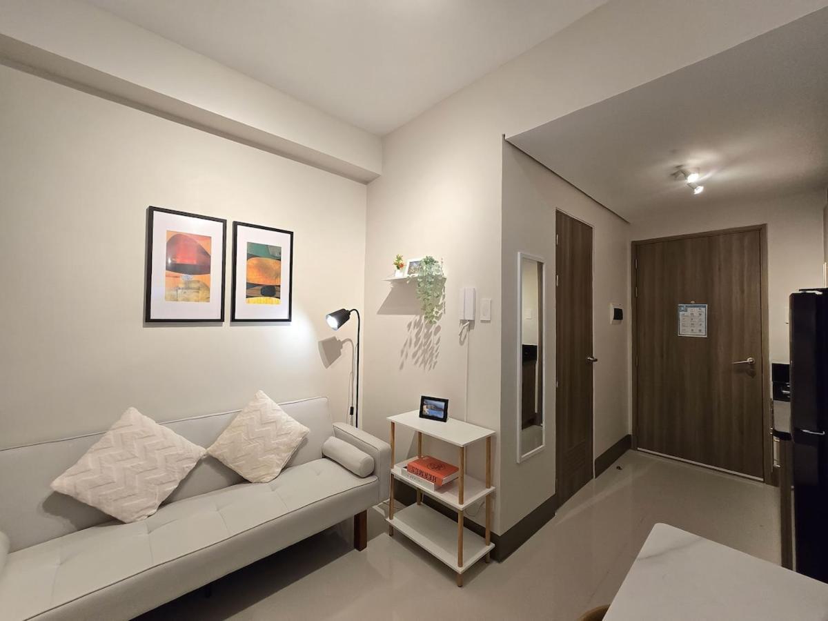 Apartment 1br Unit Condotel W Balcony Fame Residences -fm46