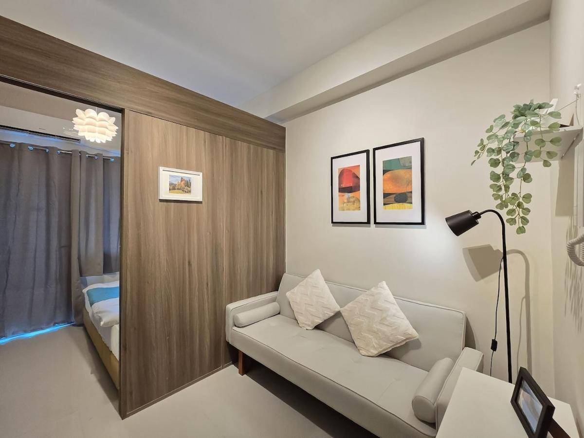 1br Unit Condotel W Balcony Fame Residences -fm46