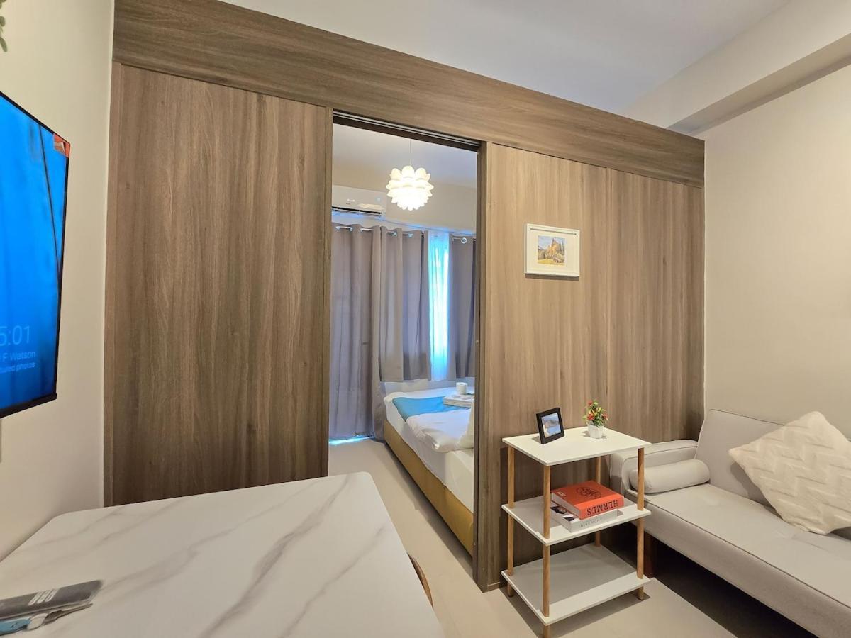 1br Unit Condotel W Balcony Fame Residences -fm46 * Manila