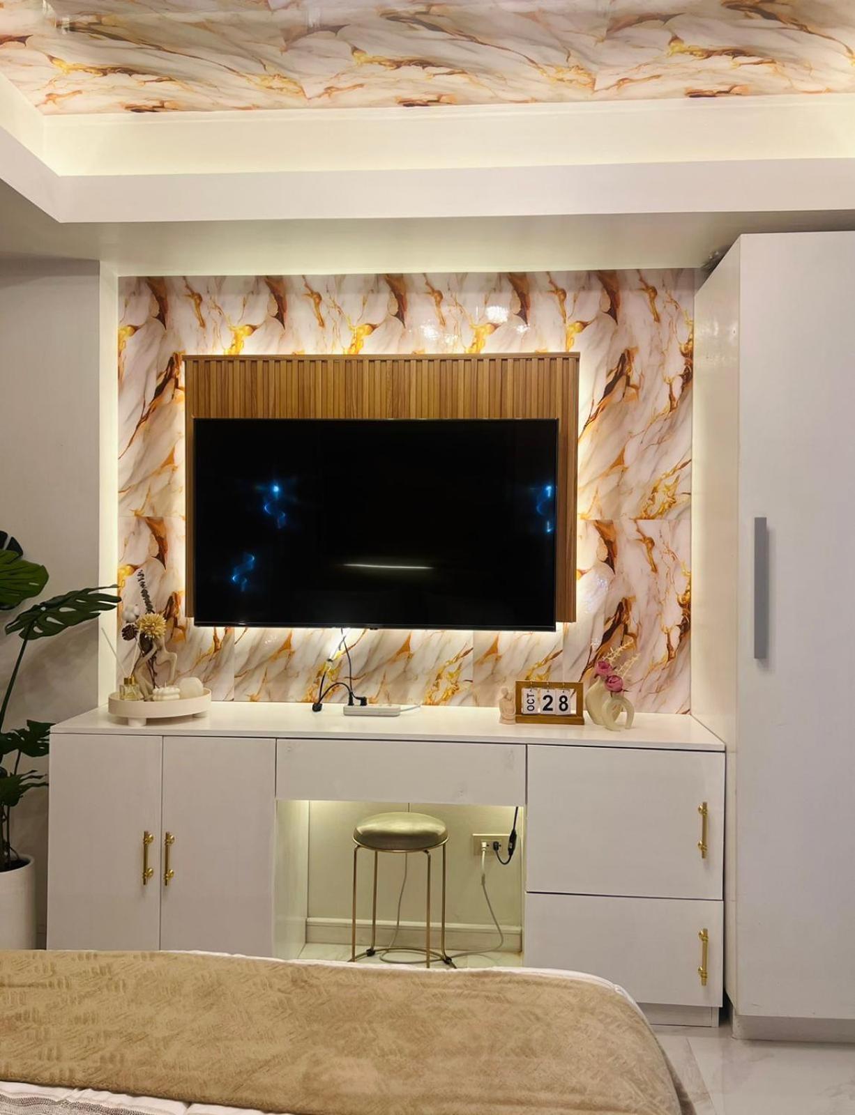 Paris Hilton Apartment