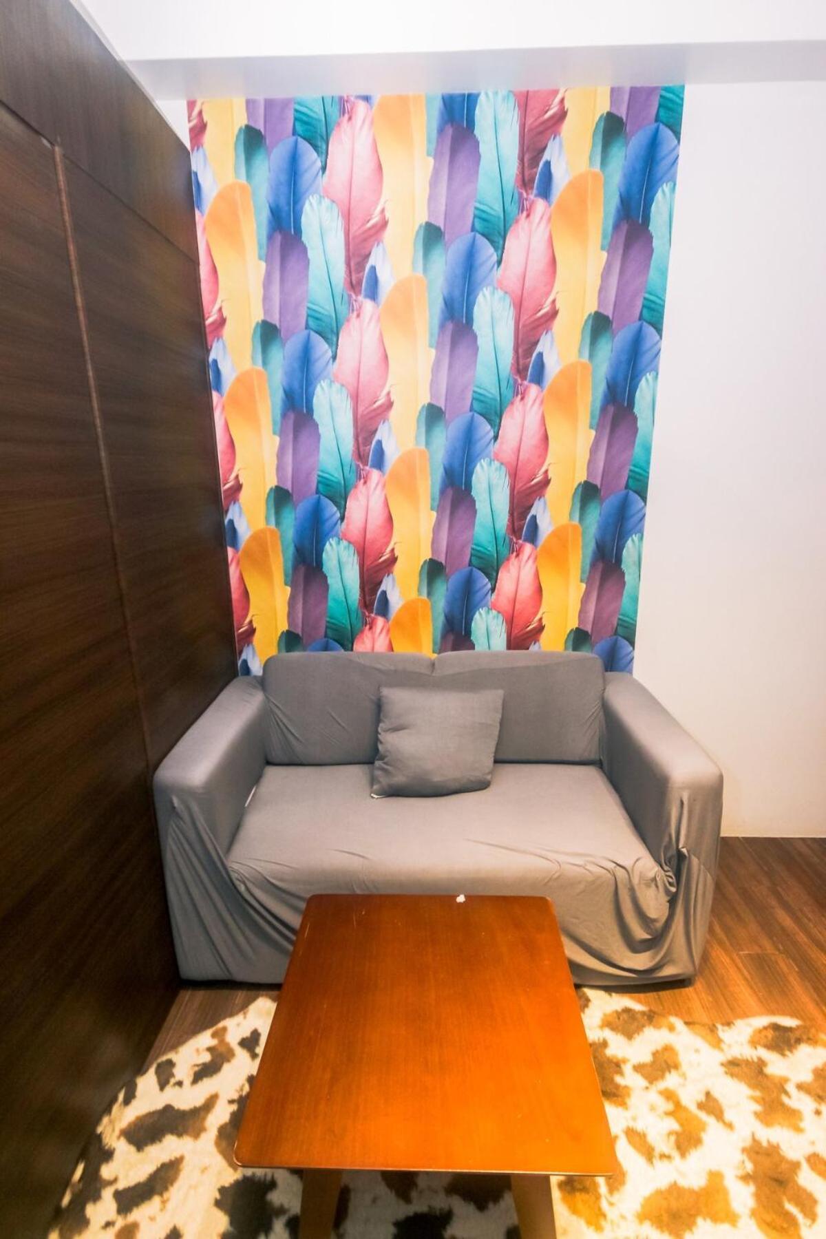 Apartment Air Snuggle In Style 1 Bedroom Makati Swim Gym Park Surf 300 Mb *