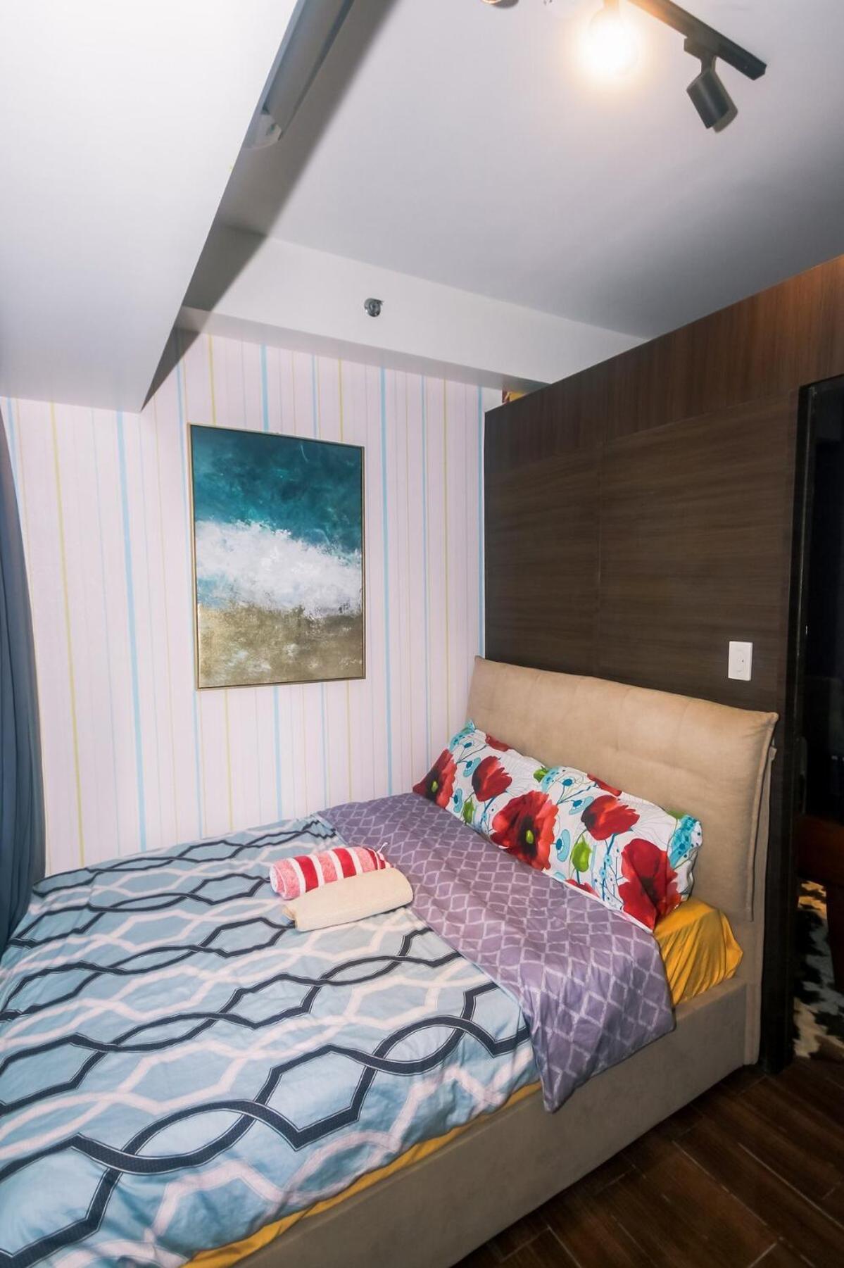 Air Snuggle In Style 1 Bedroom Makati Swim Gym Park Surf 300 Mb * Manila