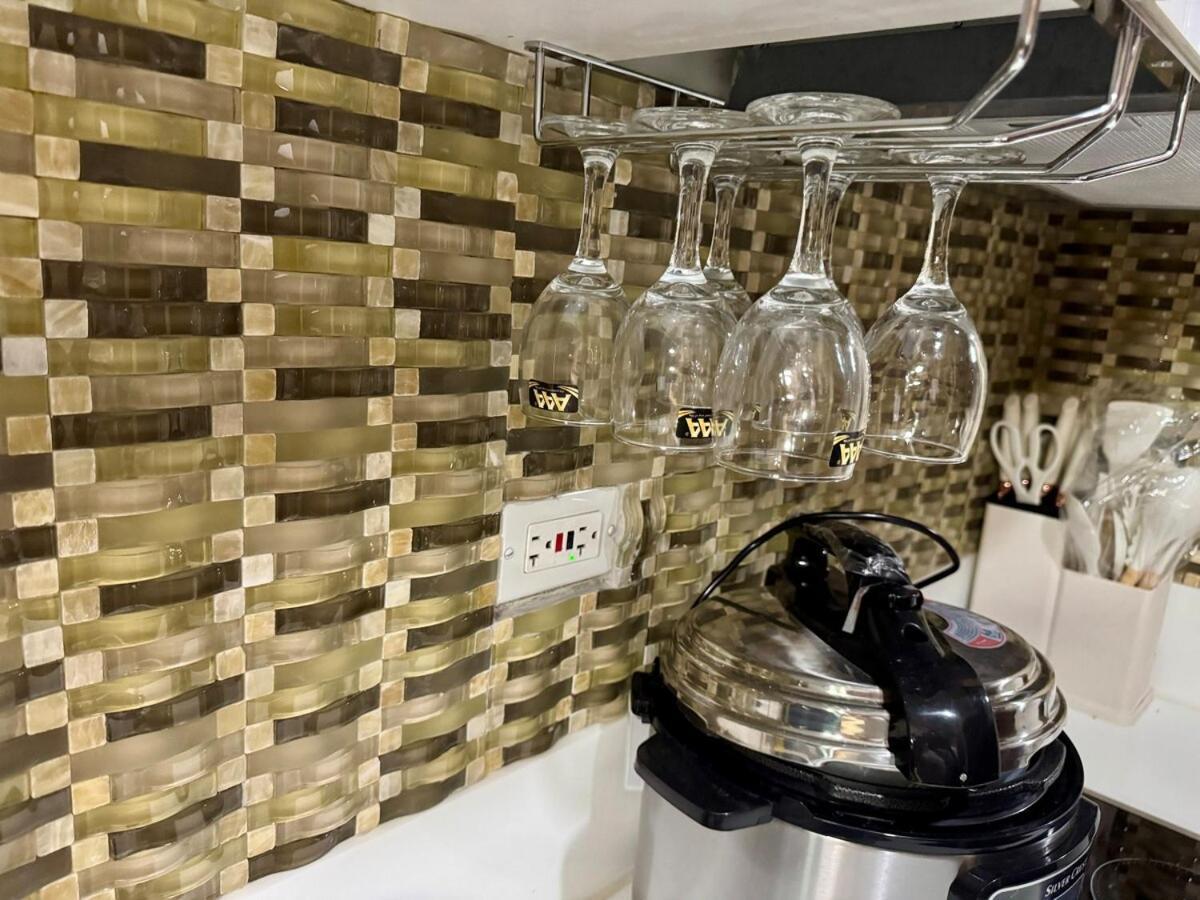 Apartamento Heavenly Italian Rome Air Makati Gym Swim Park 300 *