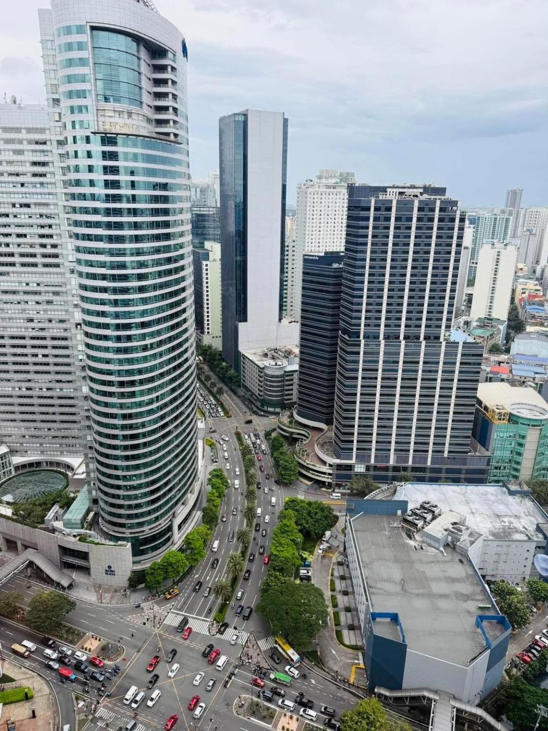 Aparthotel Air Residences - Elevate Escapes Makati, Location