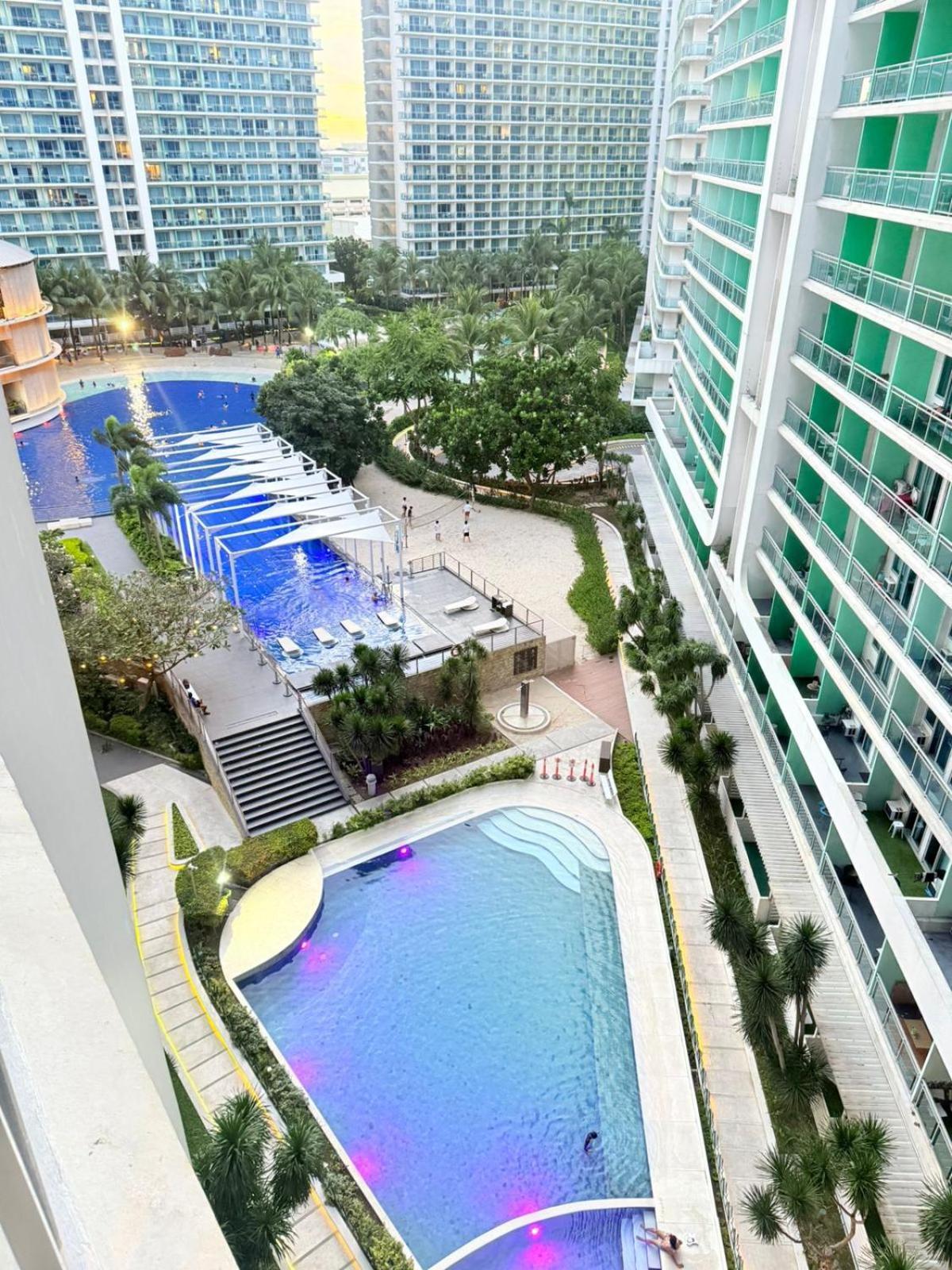 Scape By Aire Azure South * Manila