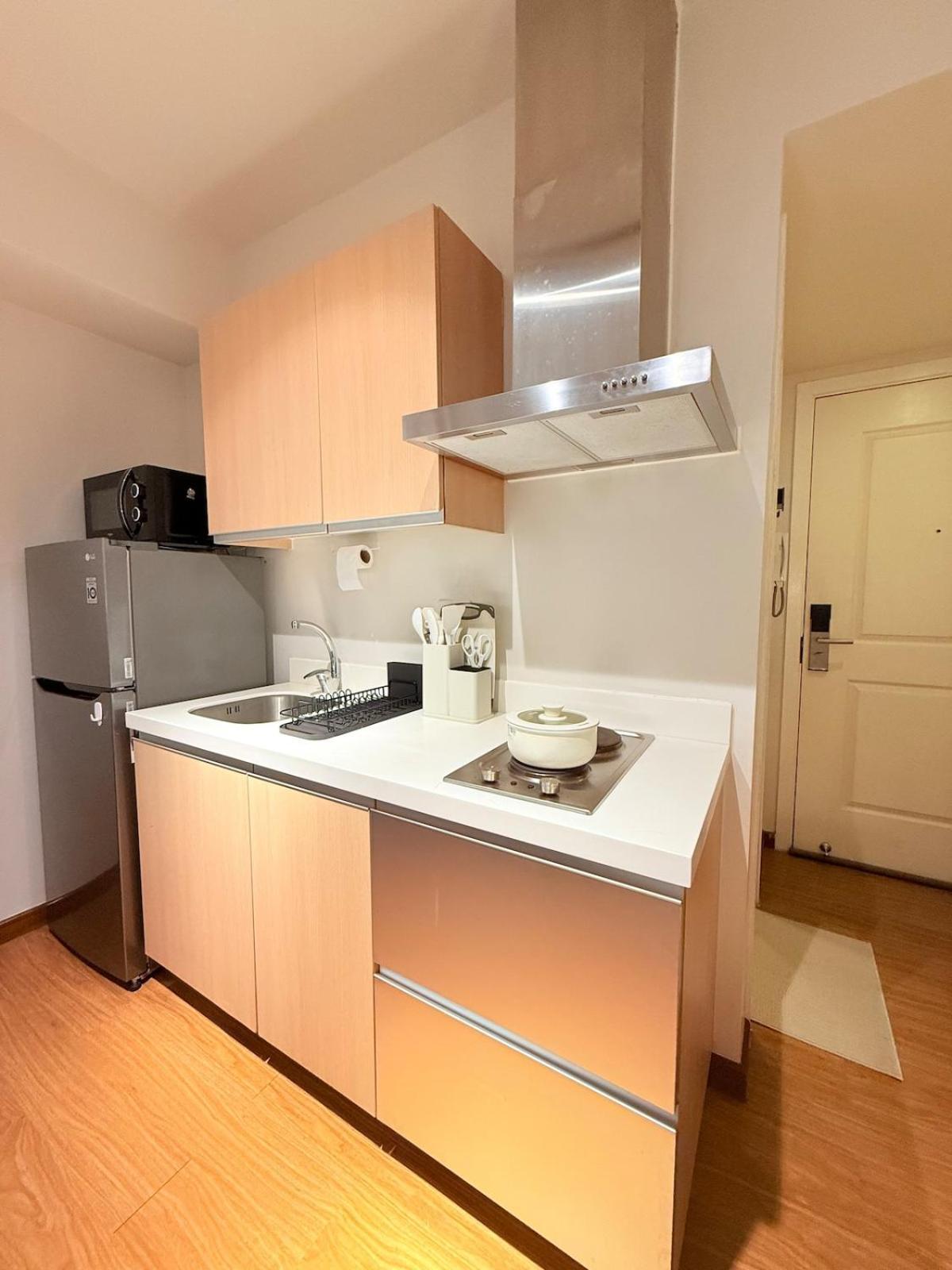 Apartment Scape By Aire Azure South Manila