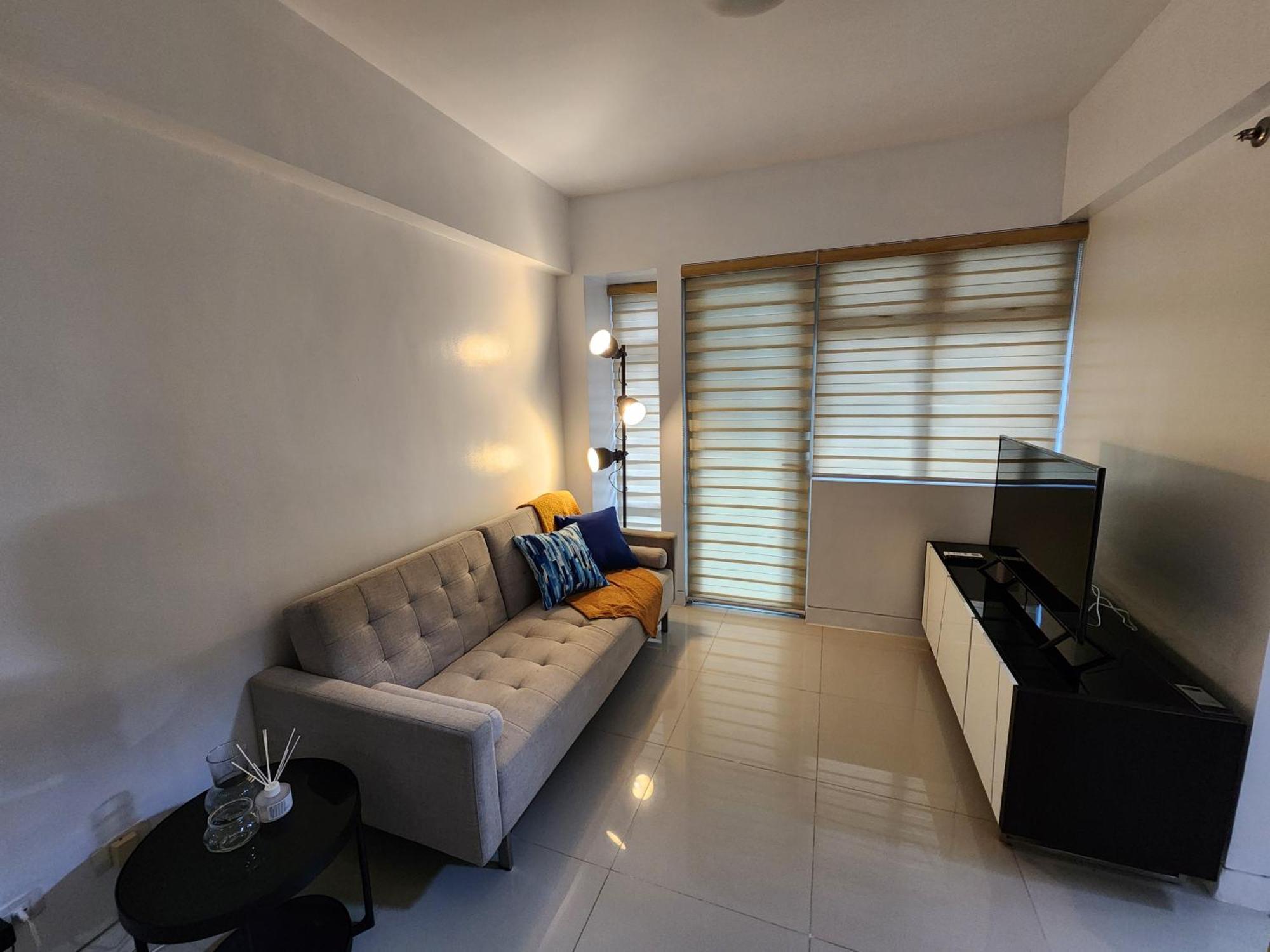 Mct Villa, Newport World
