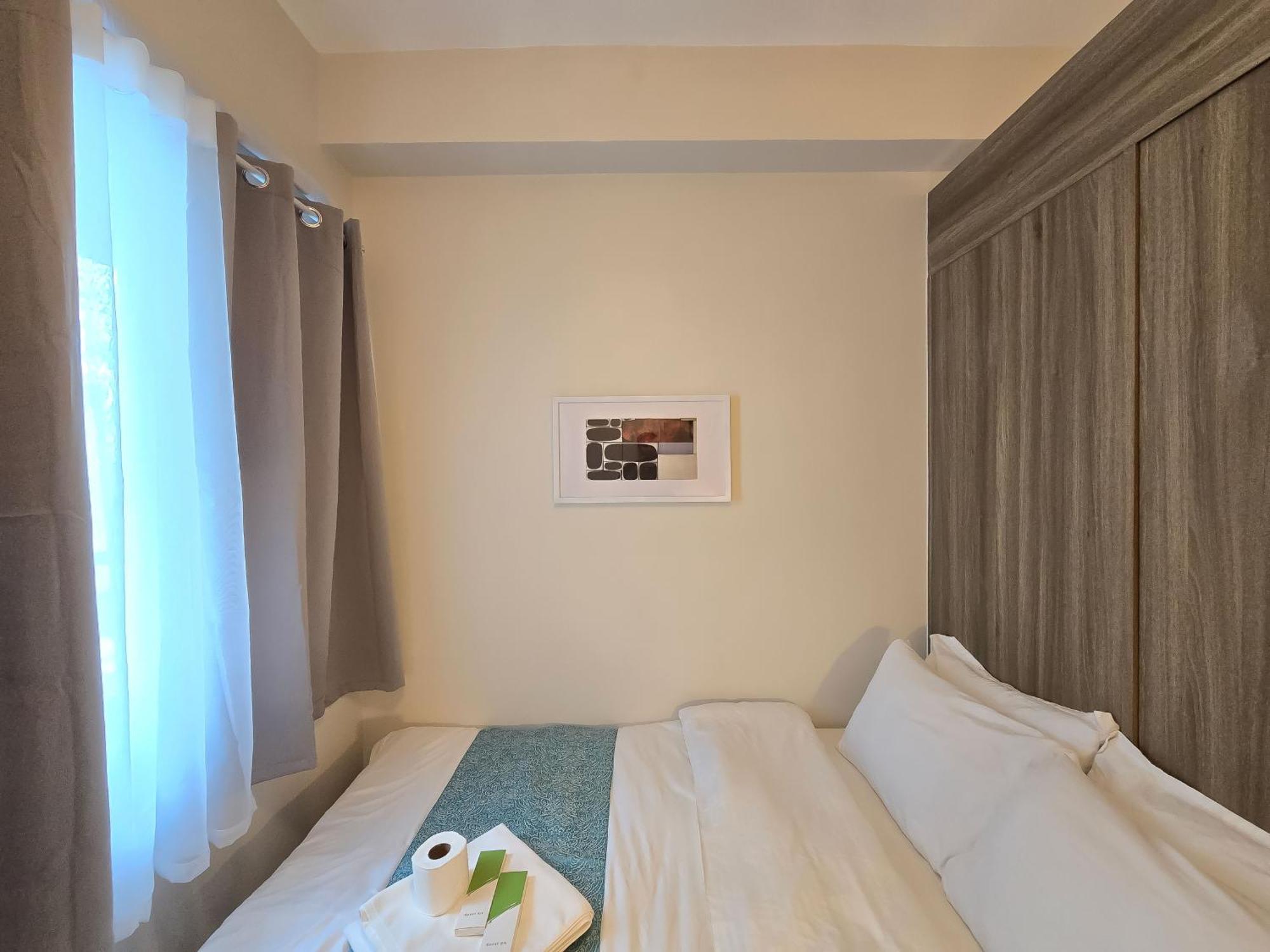 Hotel 1br Unit Condotel W Balcony Fame Residences #fm64 Manila