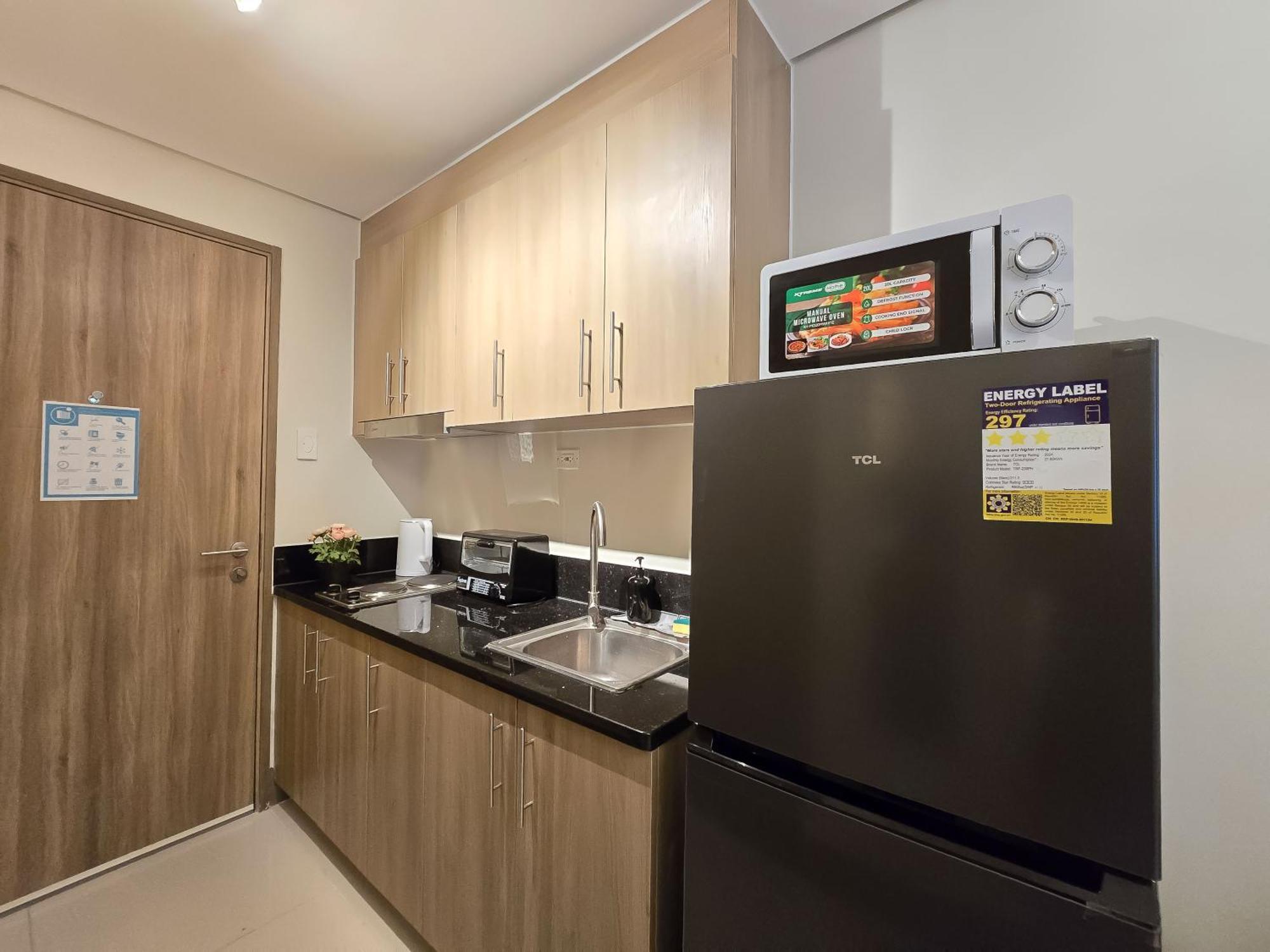1br Unit Condotel W Balcony Fame Residences #fm64 5* Manila