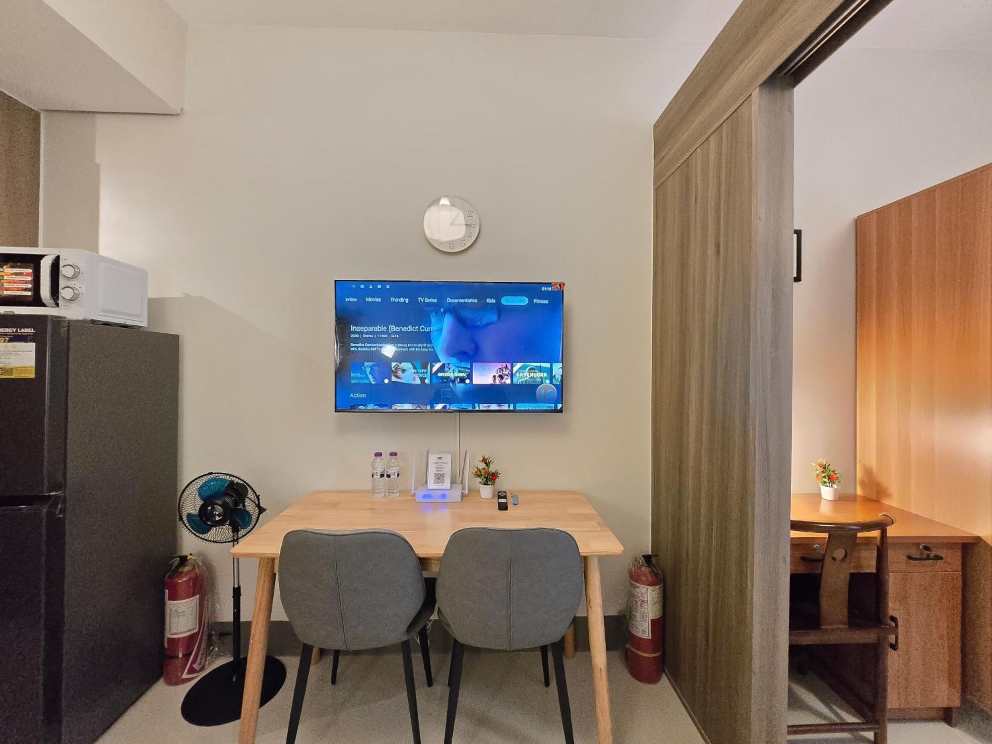 1br Unit Condotel W Balcony Fame Residences #fm64 5* Manila