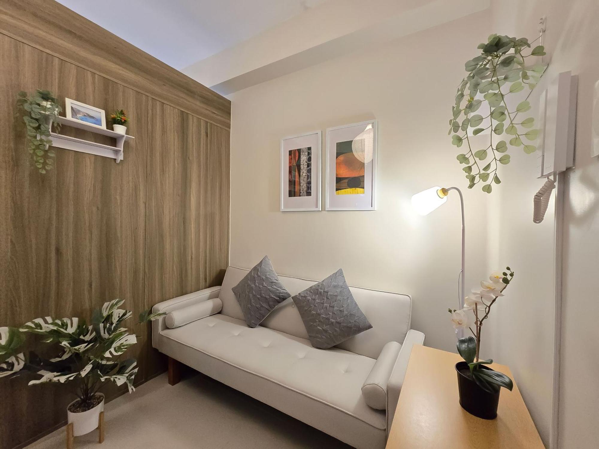 Hotel 1br Unit Condotel W Balcony Fame Residences #fm64 Manila